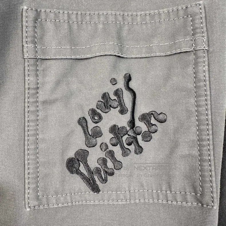 Louis Vuitton Louis Vuitton 23 New Tool Pattern Embroidered Work Jacket Size US M / EU 48-50 / 2 - 2 Thumbnail