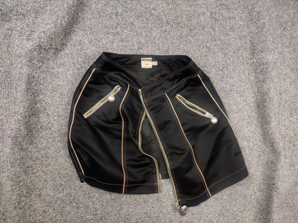 Moschino Vintage 90's Moschino shiny mini skirt heart-shaped zip Y2K Size 30" / US 8 / IT 44 - 2 Thumbnail