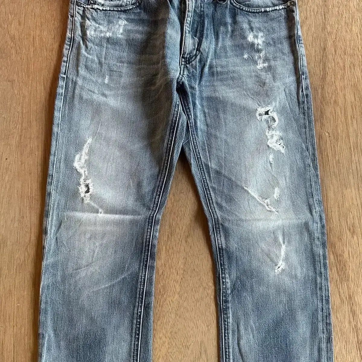 Black Label BURBERRY BLACK LABEL JEANS DISTRESSED DENIM RIPPED PANTS W31 Size US 31 - 3 Thumbnail