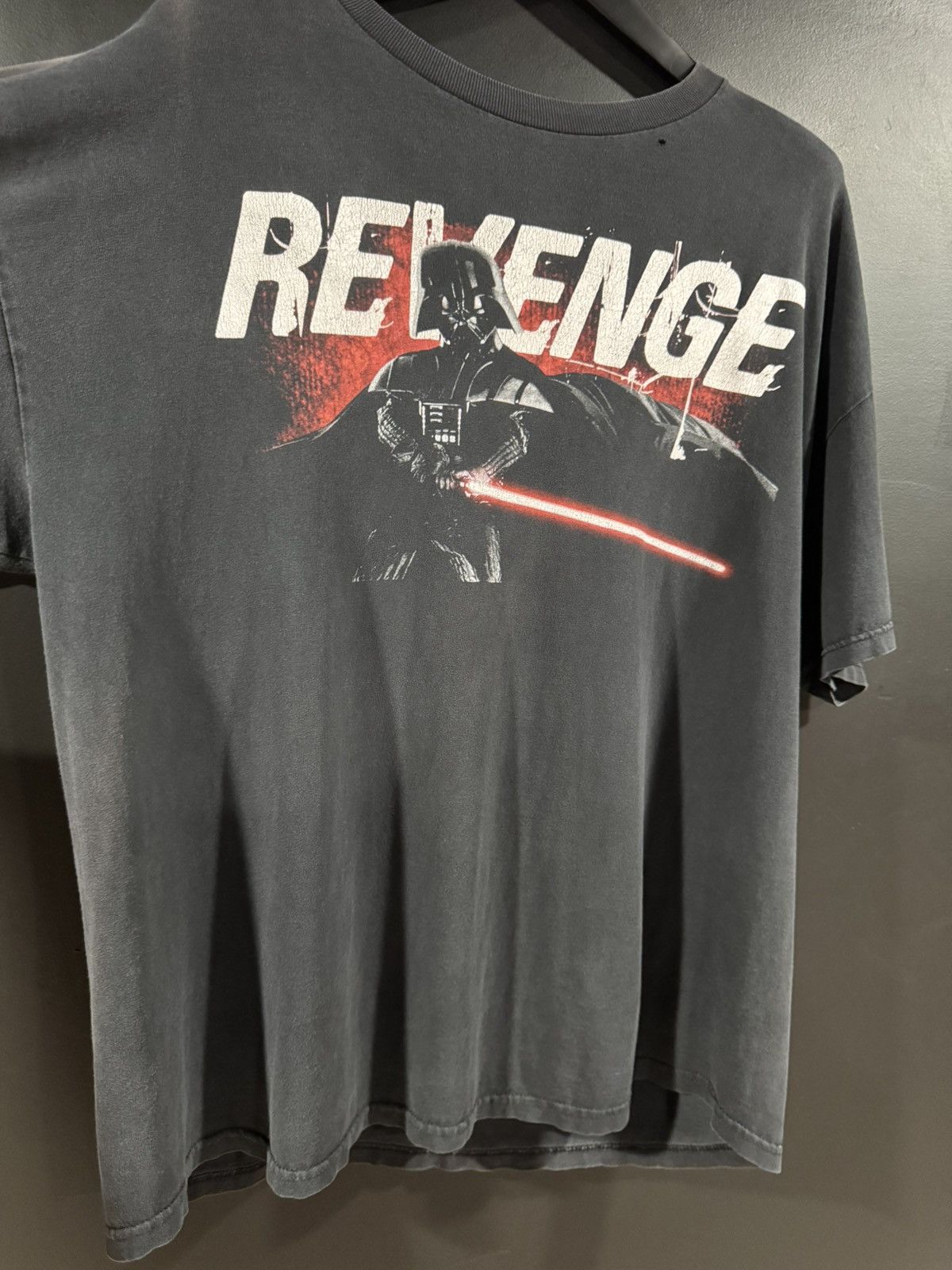 Star Wars 2000s Y2K Vintage Star Wars Darth Vader Revenge Faded Tee XL Size US XL / EU 56 / 4 - 3 Thumbnail