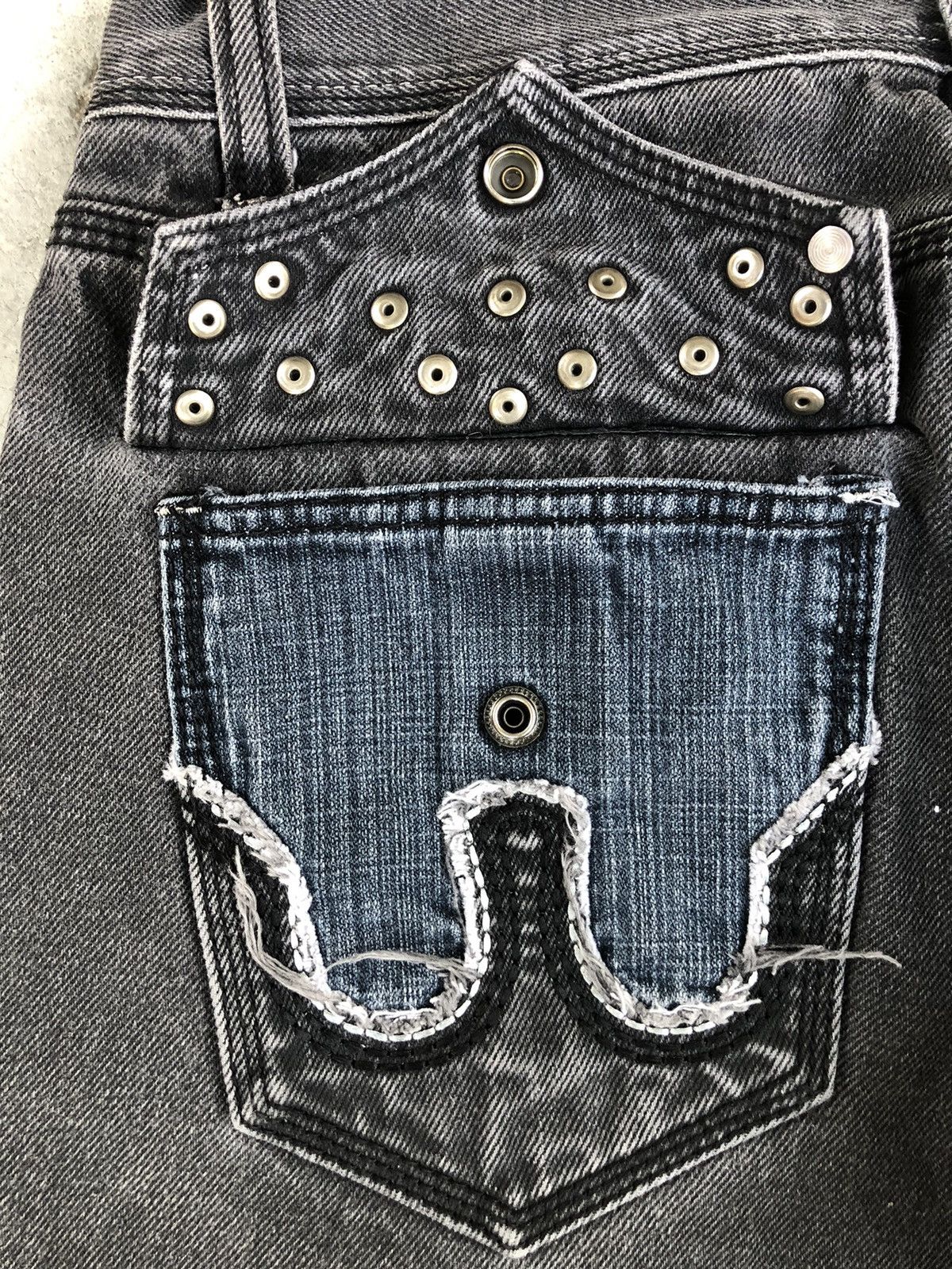 If Six Was Nine Japanese Blac Label Flared Jeans Embroidered logo Distressed Size US 33 - 20 Thumbnail
