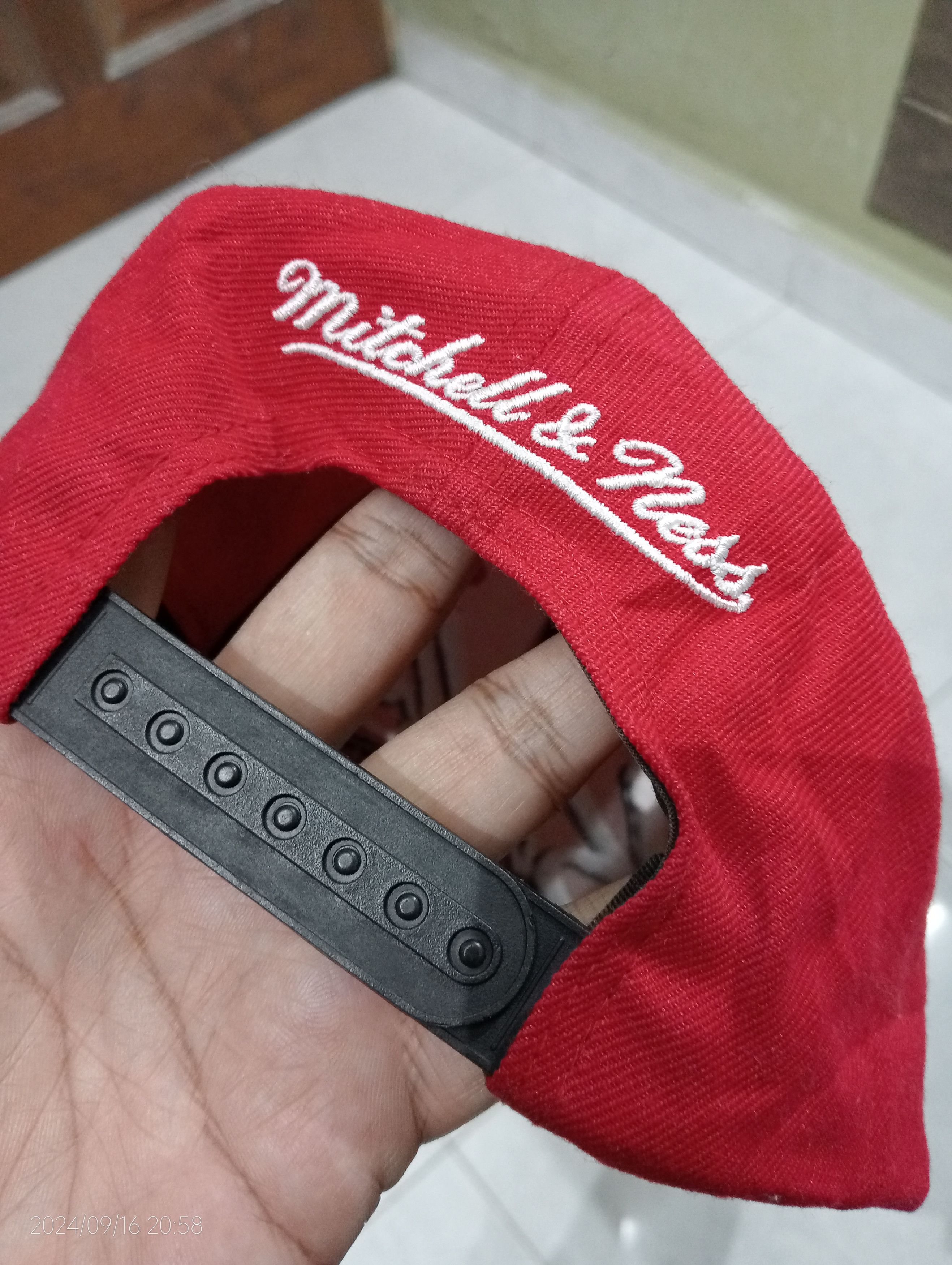 Mitchell & Ness Vintage Mitchell & Ness Chicago Bulls Embroidery Cap Size ONE SIZE - 2 Thumbnail