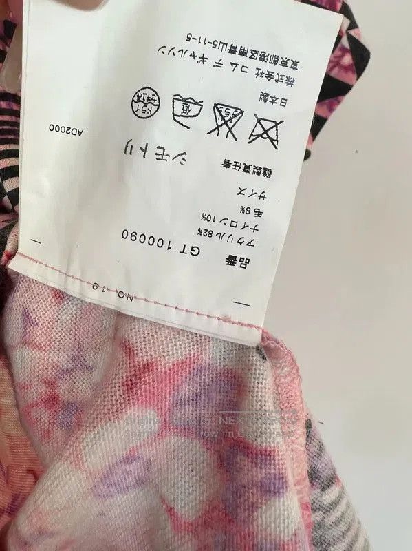 Comme des Garcons COMME des GARÇONS Pink Geometric Print Women's T-Shirt . Size M / US 6-8 / IT 42-44 - 4 Thumbnail