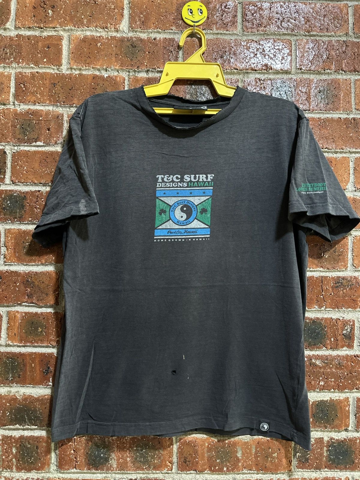Vintage Thrashed Vintage T&C Surf Design Hawaii Sun Faded Tee Size US M / EU 48-50 / 2 - 2 Thumbnail