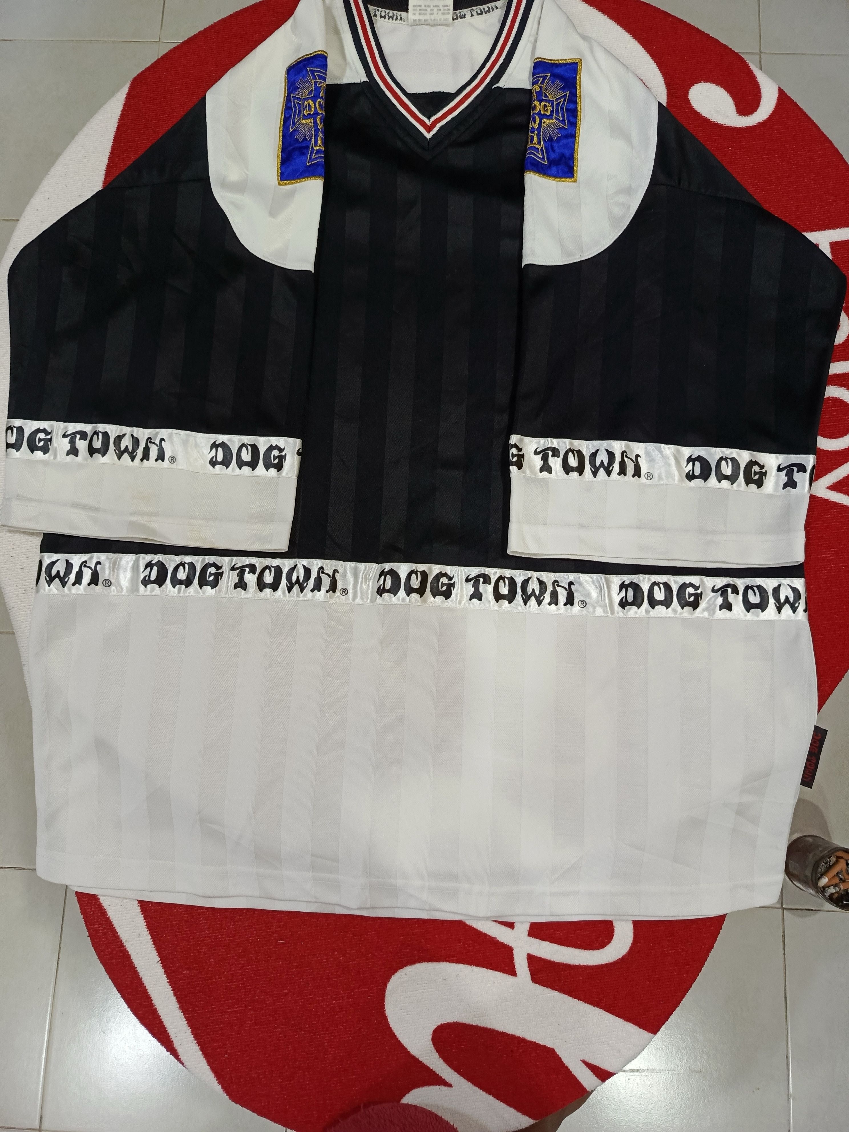 Dogtown Dogtown jersey Size US XL / EU 56 / 4 - 3 Thumbnail