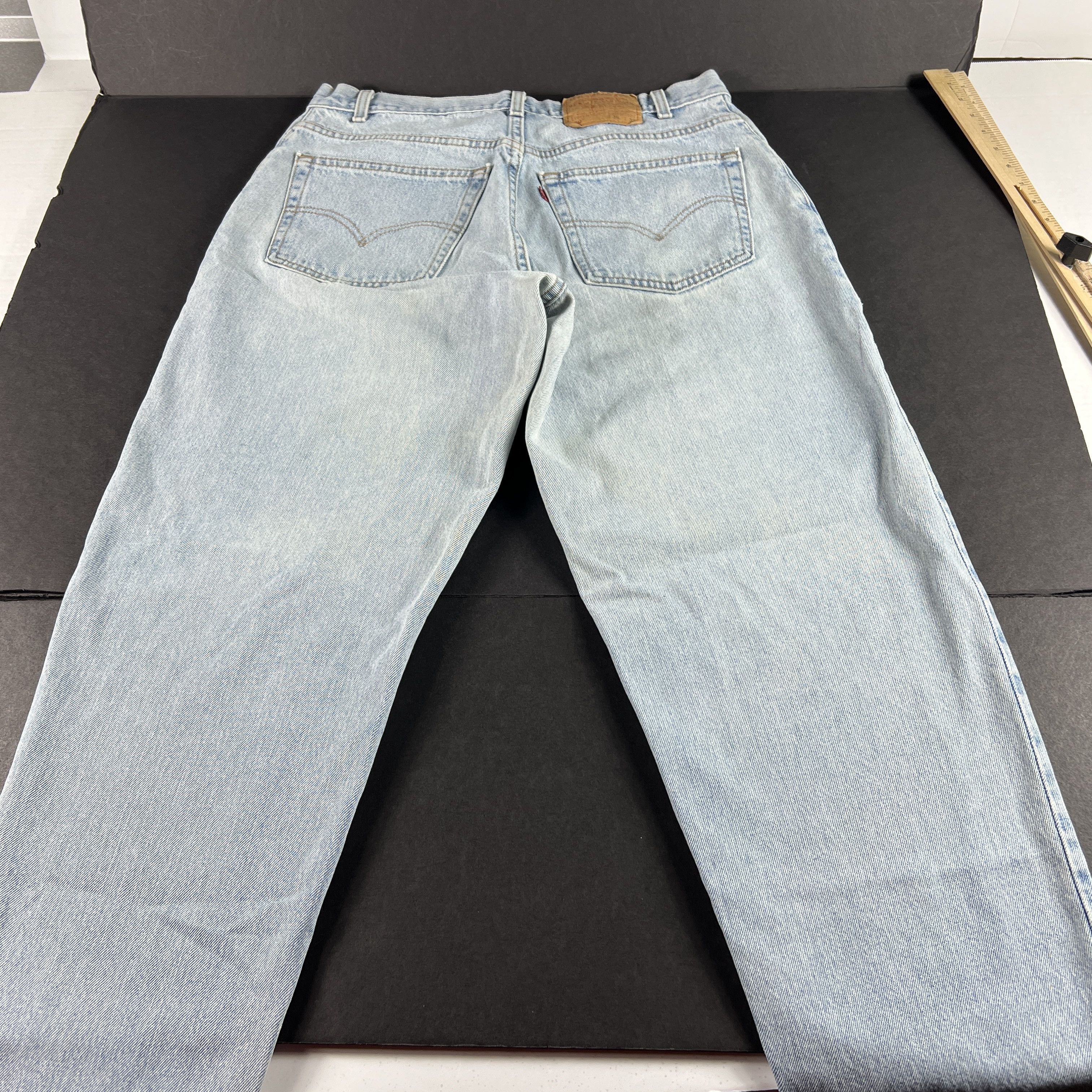 Levi's × Vintage Y2K Levi's Jeans 560 Loose Tapered Light Blue Faded Denim Size US 35 - 10 Thumbnail
