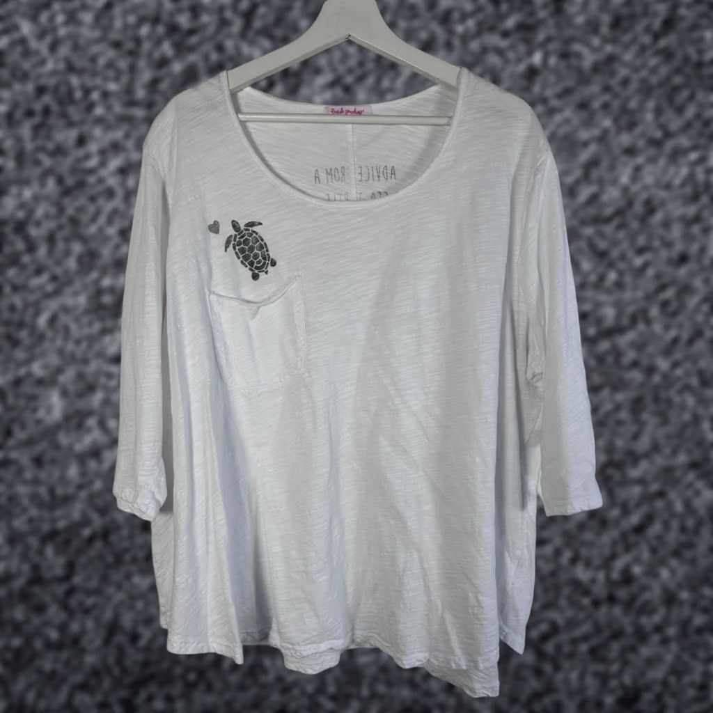 Vintage Fresh Produce Women’s White Graphic Tee “Advice From A Sea Turtle” 3/4 Sleeve T-Shirt One Size White Size ONE SIZE - 1 Thumbnail