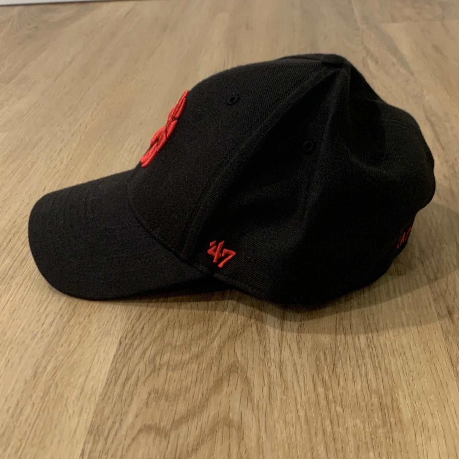 47 Brand New Men's Toronto Raptors MVP Primary Red Logo Black Cap Size ONE SIZE - 6 Thumbnail