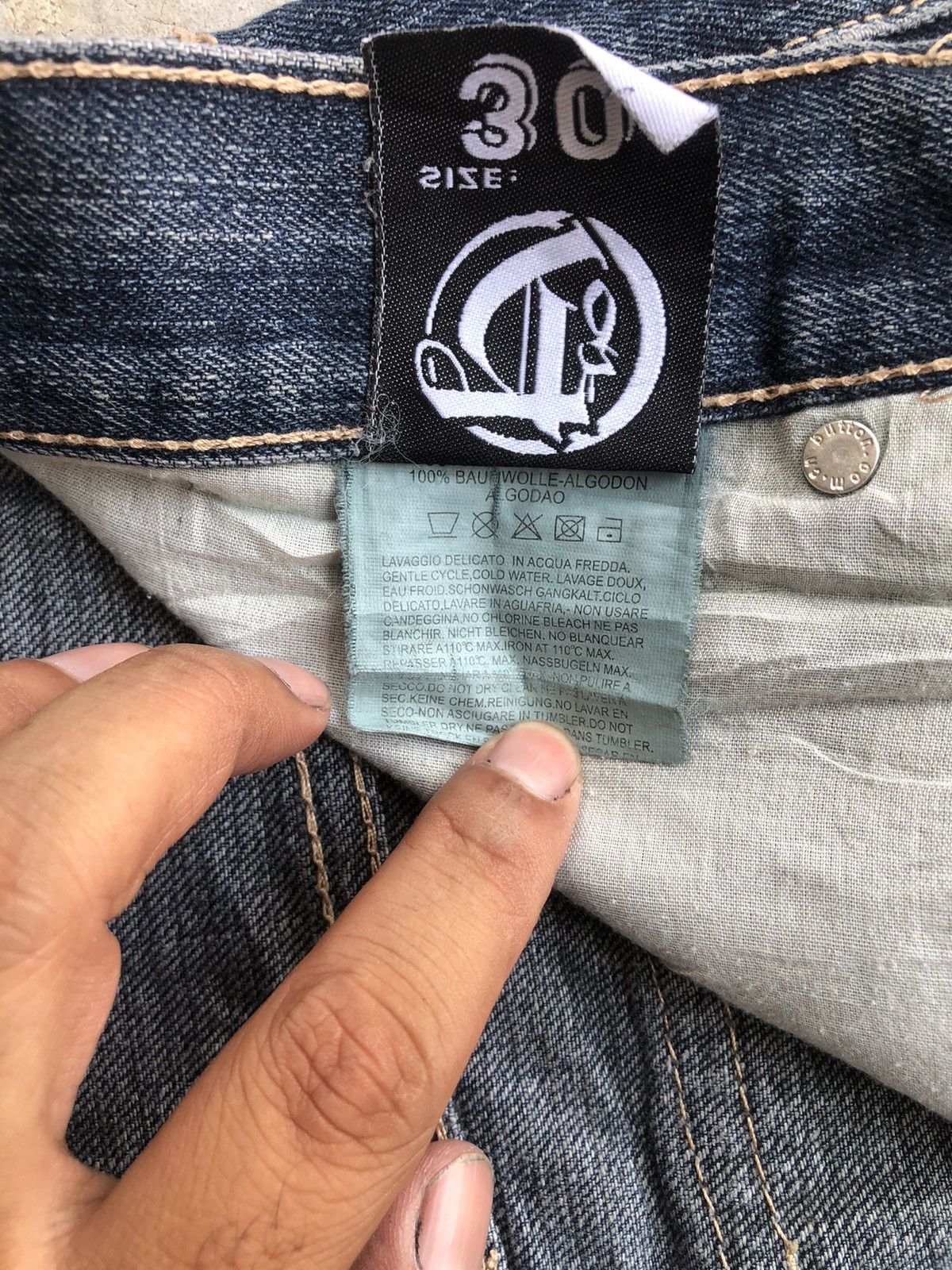 Japanese Brand Baggy Jeans Townz Spellout Distressed Jeans Size US 32 / EU 48 - 18 Thumbnail