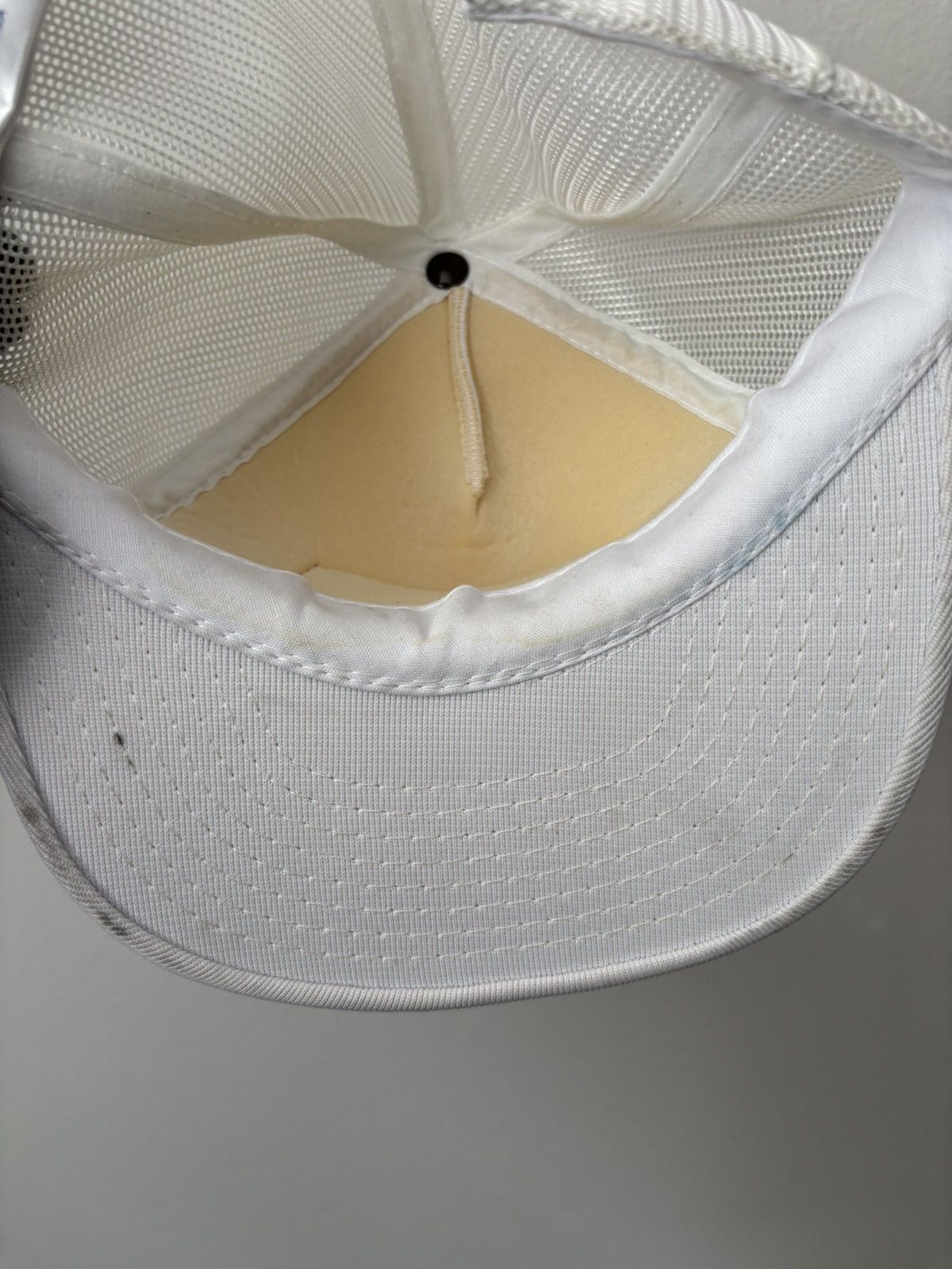 Vintage Vintage White Trucker Hat Size ONE SIZE - 5 Thumbnail