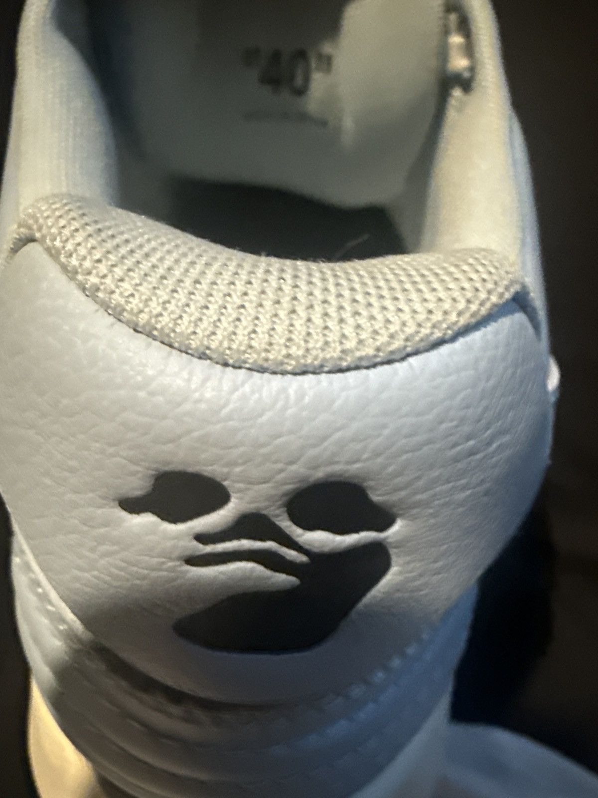 Off-White Off-White out of office Size US 7 / EU 40 - 2 Thumbnail