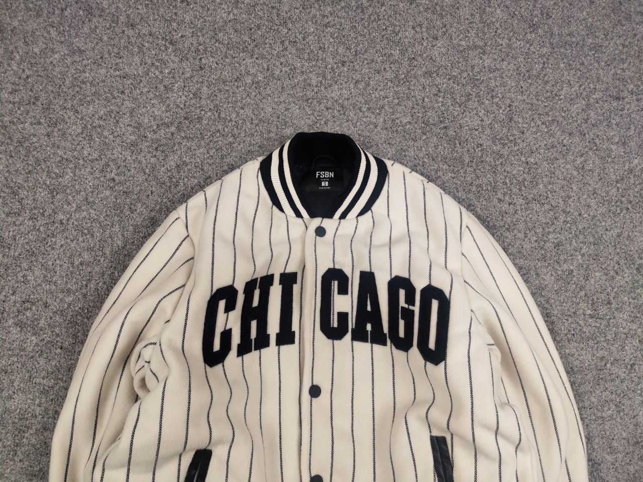 Other Vintage Chicago USA Champions Logo Patch Beige Bomber Jacket Size US S / EU 44-46 / 1 - 8 Thumbnail