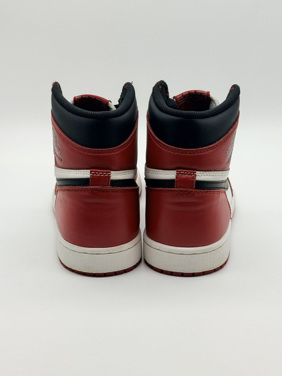 Jordan Brand Size 10.5 - Jordan 1 Retro OG High Chicago (2015) Size US 10.5 / EU 43-44 - 5 Thumbnail