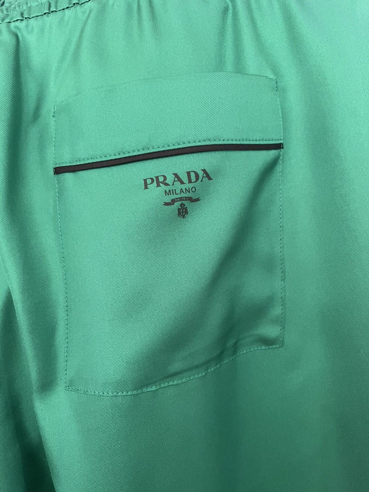 Prada Prada casual green silk pajama drawstring pants Size US 33 - 7 Thumbnail