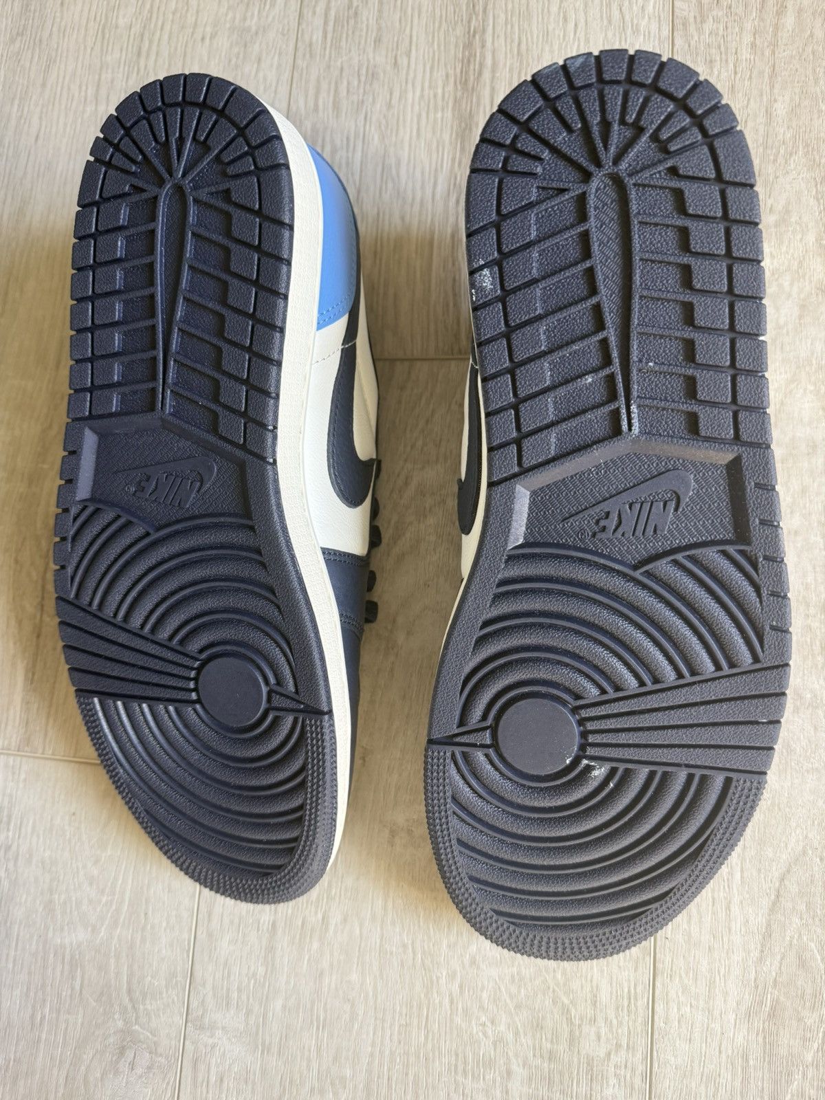 Jordan Brand Jordan 1 retro low og obsidian Size US 9 / EU 42 - 4 Thumbnail