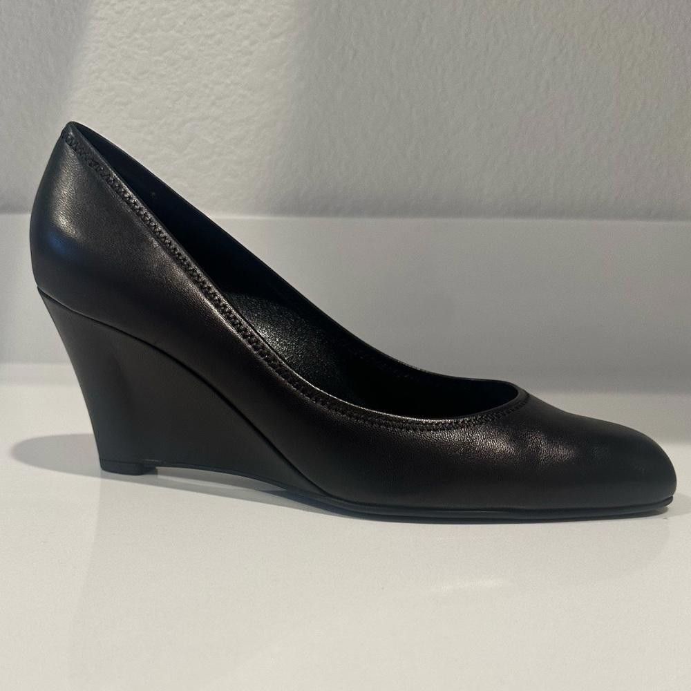 Salvatore Ferragamo Salvatore Ferragamo Fondente Black Wedge Pumps Leather 8.5 Size US 8.5 / IT 38.5 - 1 Thumbnail
