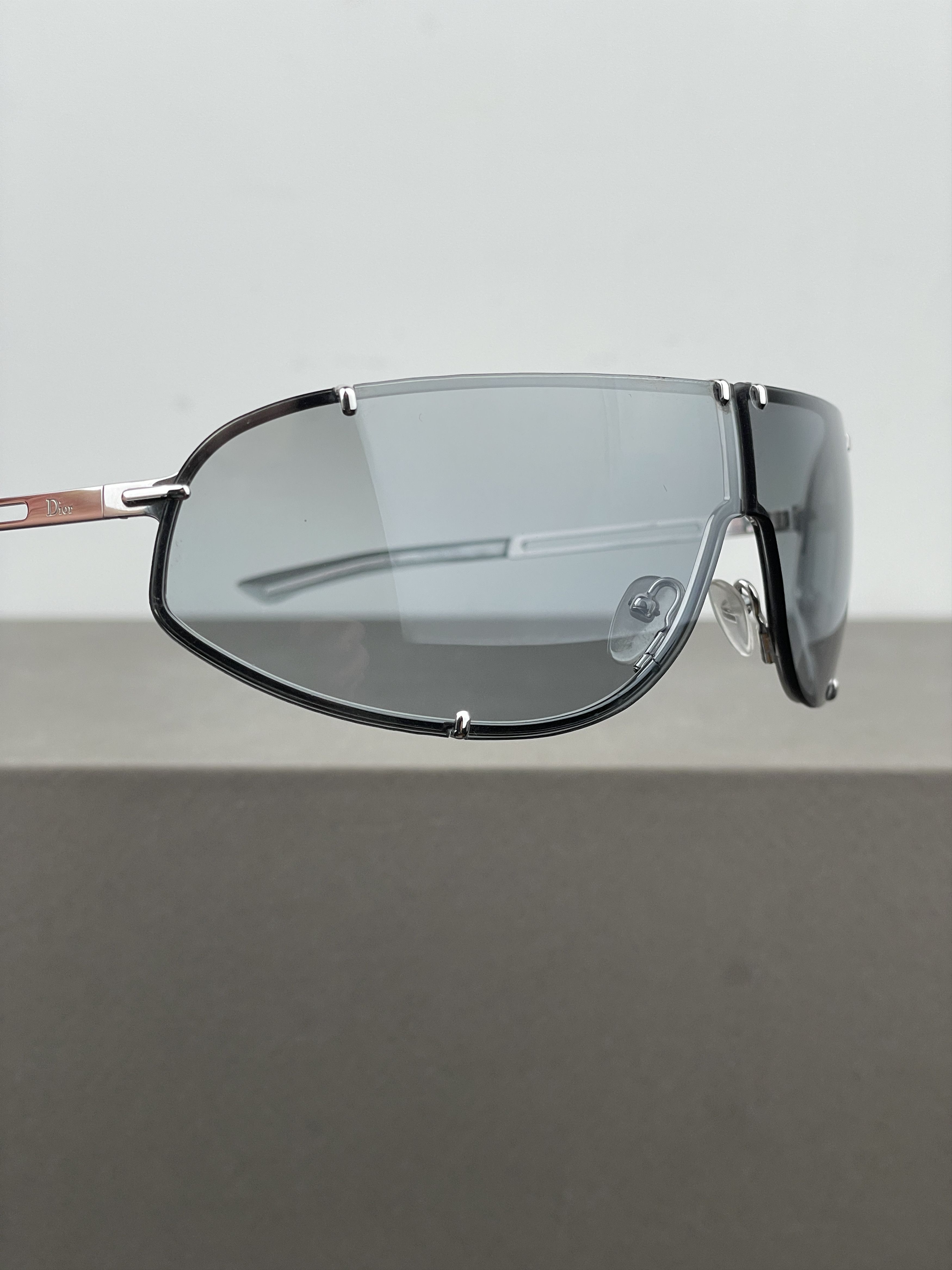 Dior Dior by Galliano AW00 ‘Cossack’ Wrap Mask Shield Sunglasses Size ONE SIZE - 8 Thumbnail