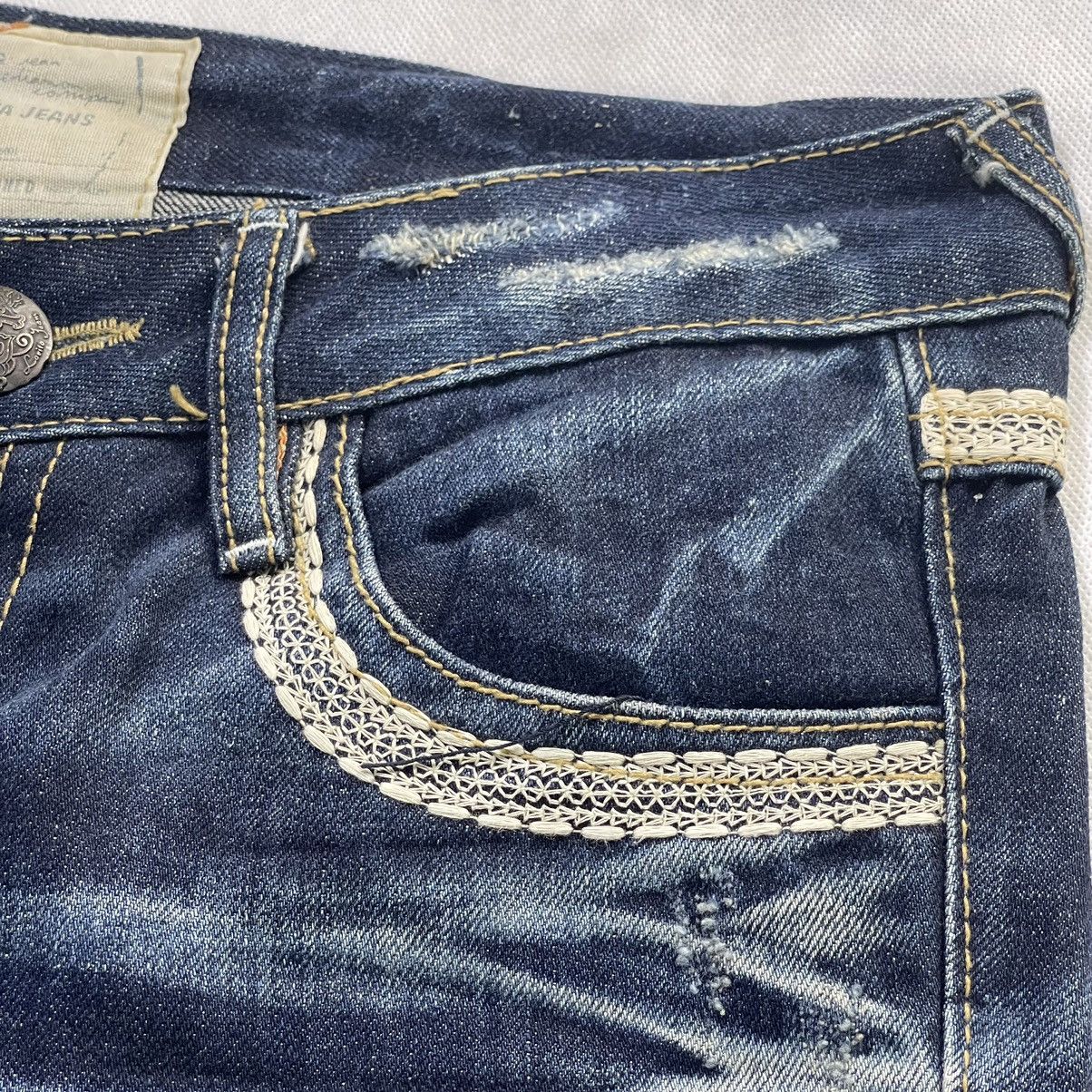 20471120 × If Six Was Nine × Japanese Brand Lolita Yoshitomo Nara Claw Mark Flare Denim Pant Size 32" / US 10 / IT 46 - 10 Thumbnail