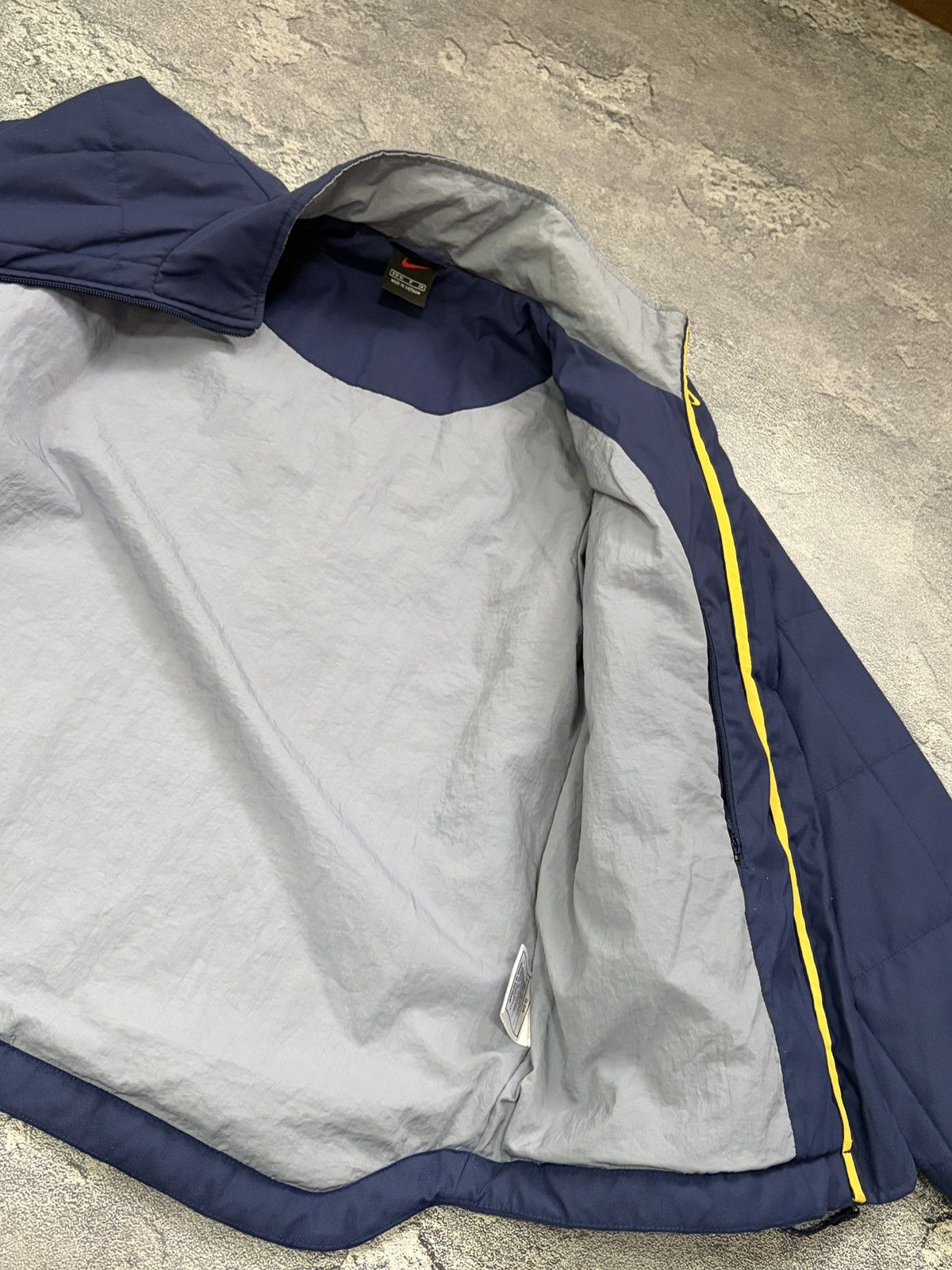 Nike Vintage Nike Quilted Puffer Jacket Navy Blue Yellow Swoosh S Size S / US 4 / IT 40 - 10 Thumbnail