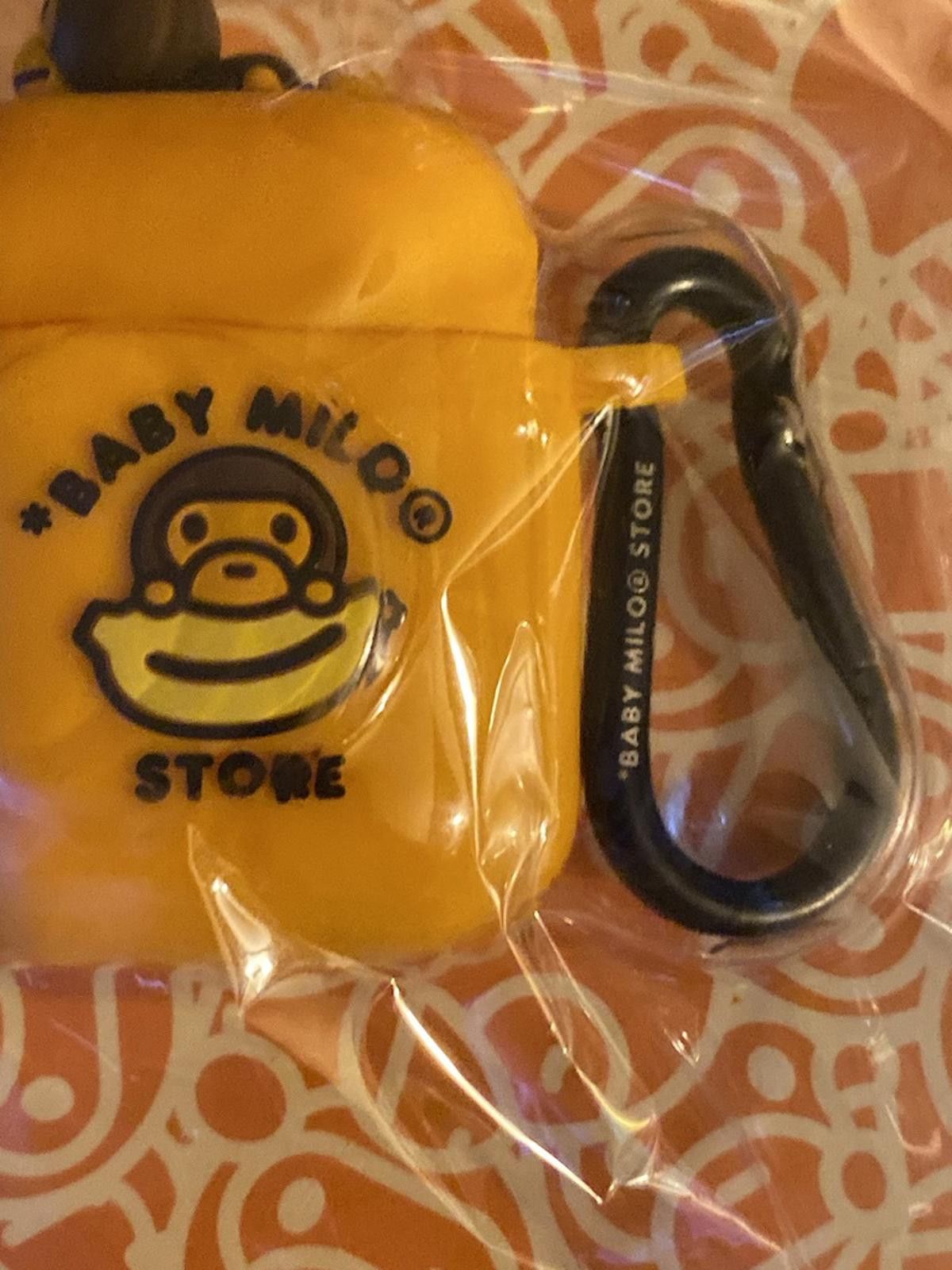 Bape BAPE x Baby Milo Store x Apple AirPods Case - RARE! - NEW Size ONE SIZE - 7 Thumbnail