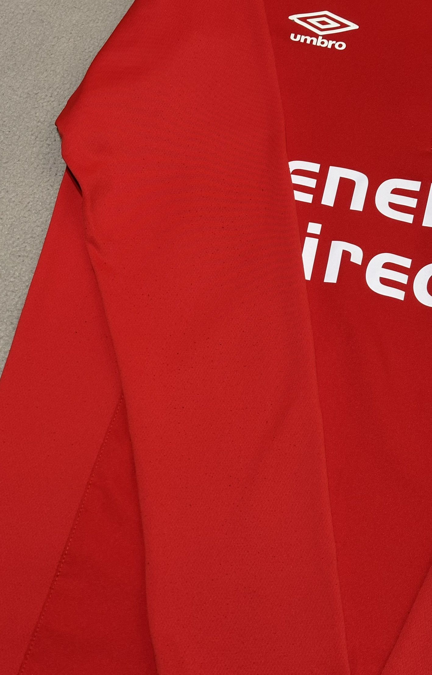 Umbro PSV Eindhoven 2017/2018 Umbro Training sweatshirt Size M Size US M / EU 48-50 / 2 - 9 Thumbnail
