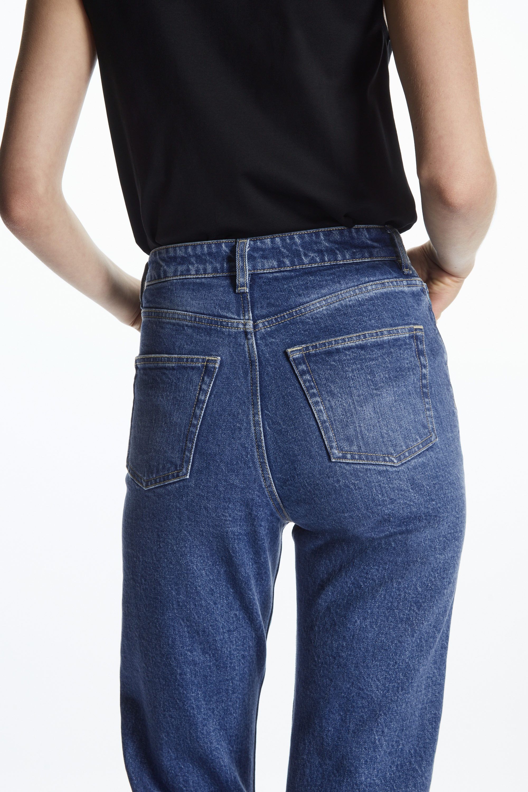 Cos SYMMETRY JEANS - STRAIGHT Size 29" - 3 Thumbnail