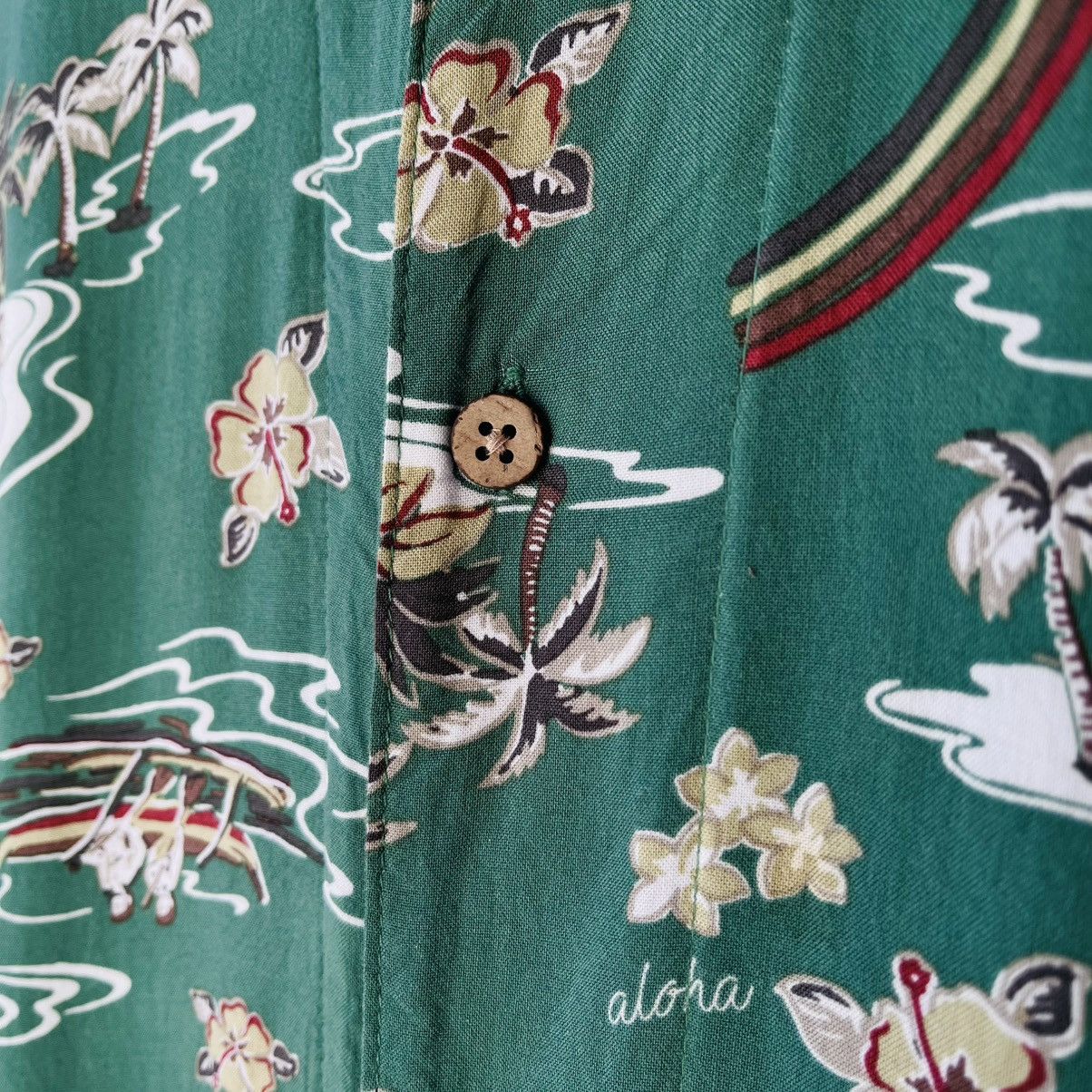 Vintage Vintage Aloha Rayon Shirt Camp Collar Green Island Print Size US XL / EU 56 / 4 - 5 Thumbnail