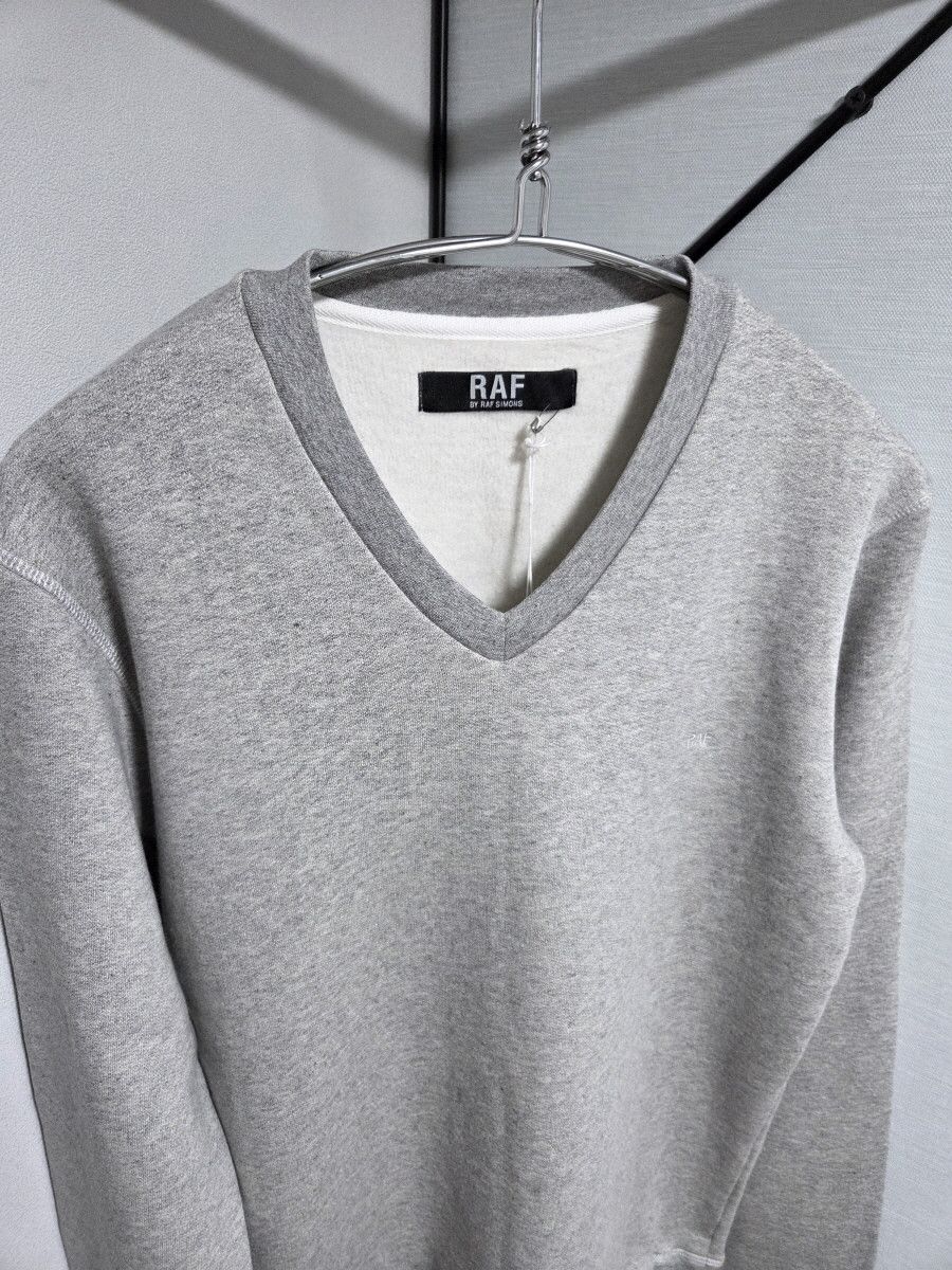 Raf Simons RAF by RAF SIMONS Melange V-Neck Sweatshirt Size ONE SIZE - 2 Thumbnail