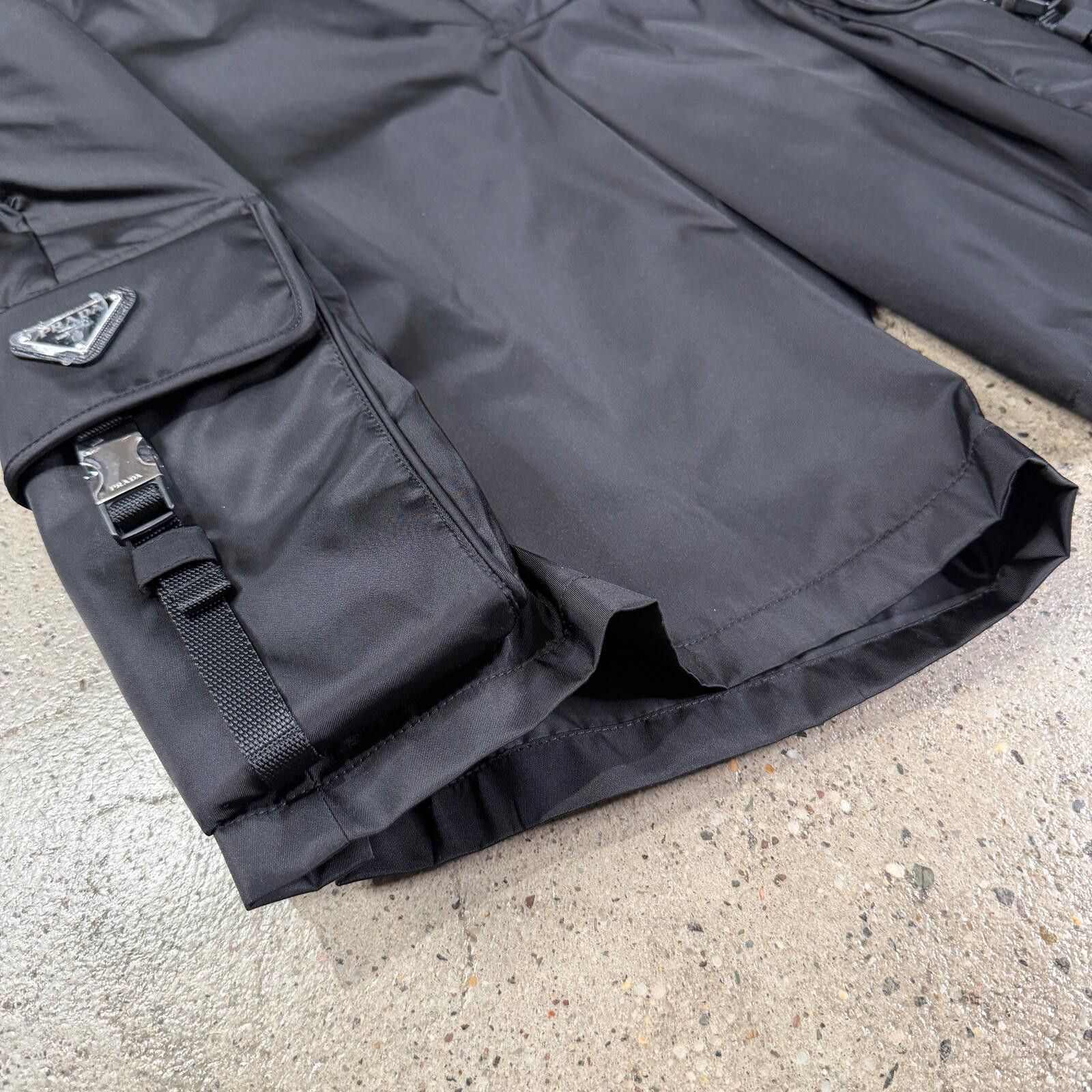 Prada Prada Re-Nylon Bermuda Shorts Size US 36 / EU 52 - 4 Thumbnail