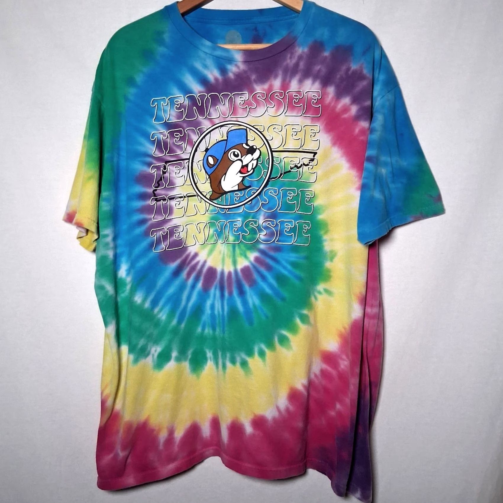 Rainbow BUC-EE'S Shirt Men XL Rainbow Tie Dye Gas Station Travel Superstore Graphic Print Crew Neck Short Sleeve Multicolor Cotton Logo Pattern Size US XL / EU 56 / 4 - 4 Thumbnail