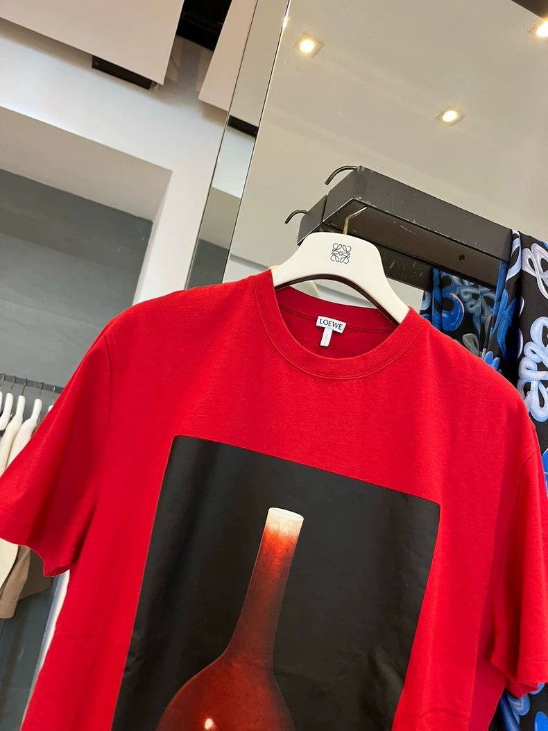 Loewe loewe red short sleeves 2504-Nextarrow Size US L / EU 52-54 / 3 - 8 Thumbnail