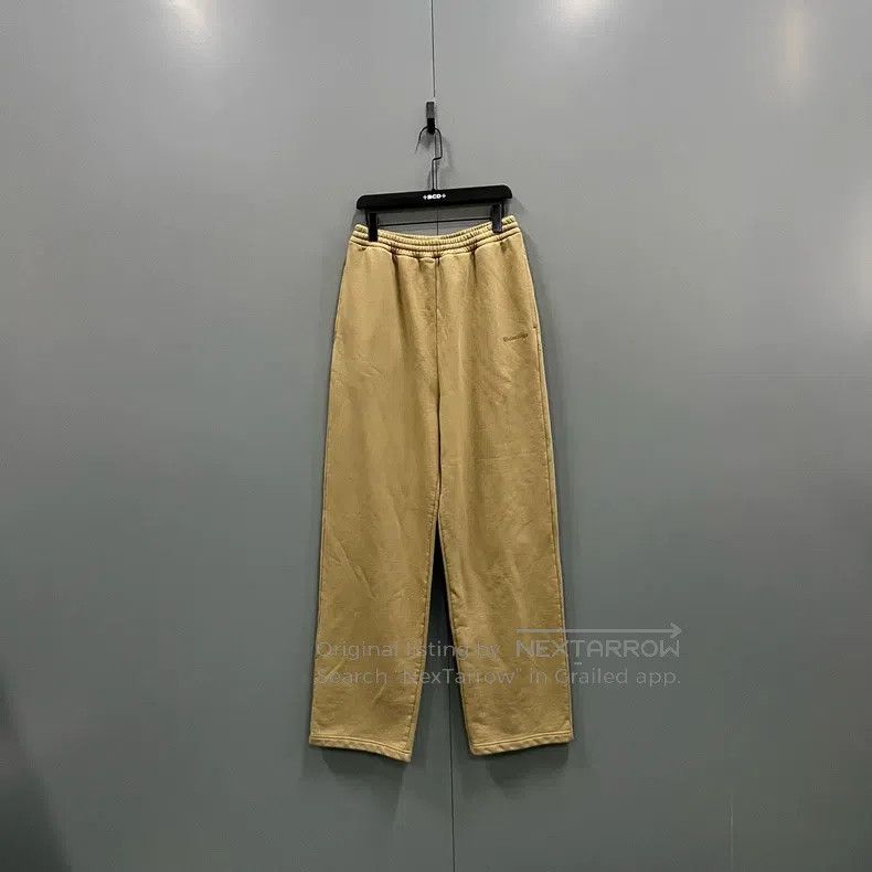 Balenciaga Balenciaga size XS Khaki Embroidered Logo Sweatpants Size US 27 - 1 Thumbnail