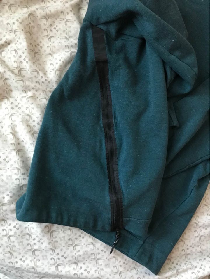 Nike Nike Tech Hoodie Ninja sz M Size US M / EU 48-50 / 2 - 3 Thumbnail