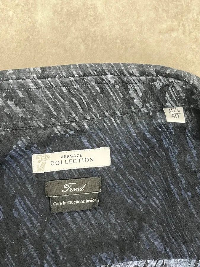 Versace 2000s Versace Black & Navy Waves Abstract Shirt Size US S / EU 44-46 / 1 - 10 Thumbnail