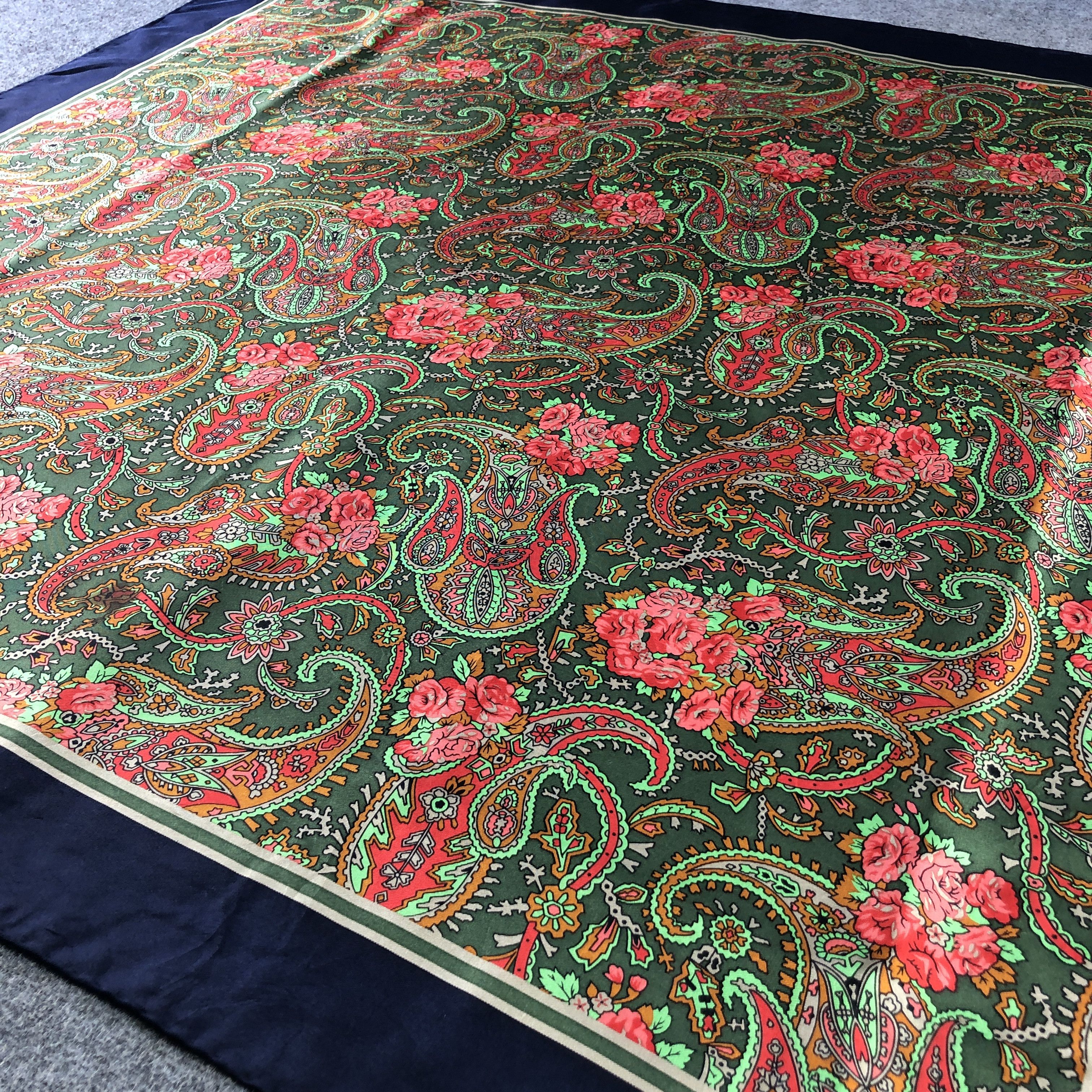 Vintage Vintage Andre Gerard Floral Hand Rolled Silk Scarf M1352 Size ONE SIZE - 3 Thumbnail