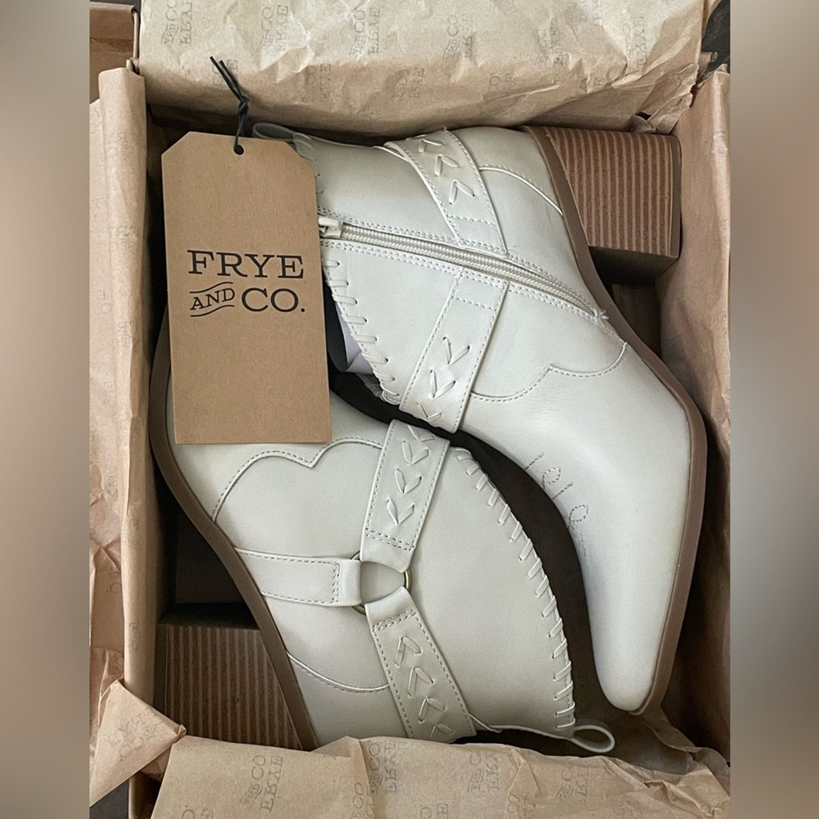 Frye Frye & Co. Palma Stacked Ankle Bootie Sand m 9.5 Size US 9.5 / IT 39.5 - 7 Thumbnail