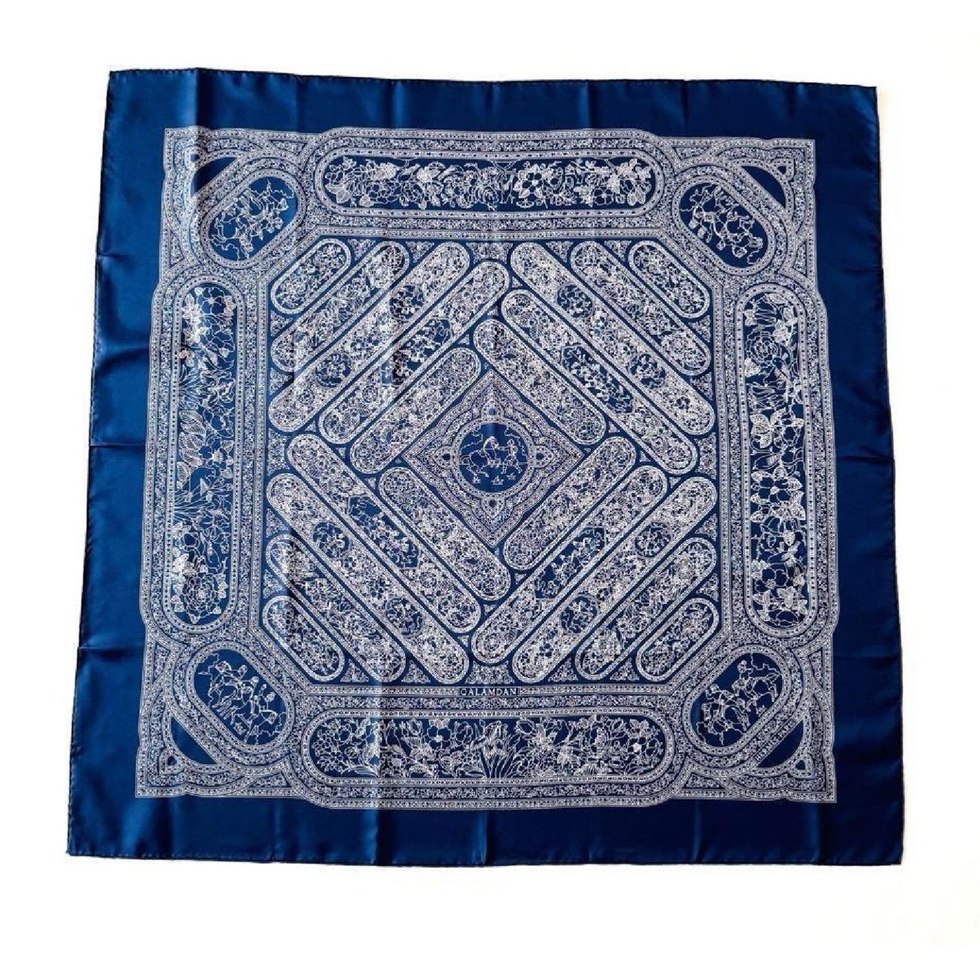 Hermes NWOT Hermes blue white qalamdan details pattern scarf 87 cm Size ONE SIZE - 1 Thumbnail