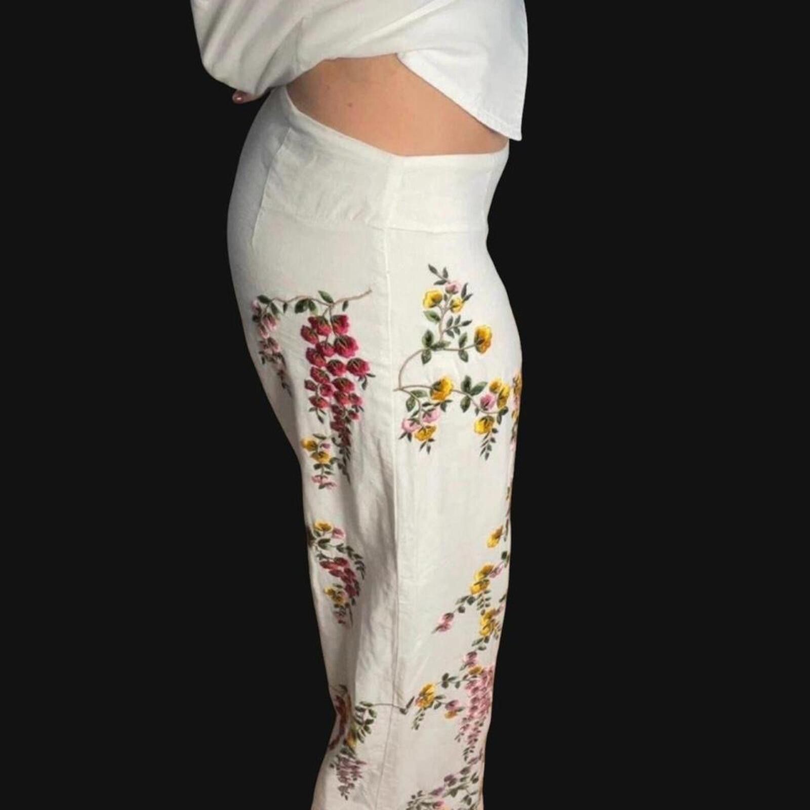 Other Stunning Karen Millen wide leg trousers in white with Size 28" / US 6 / IT 42 - 2 Thumbnail