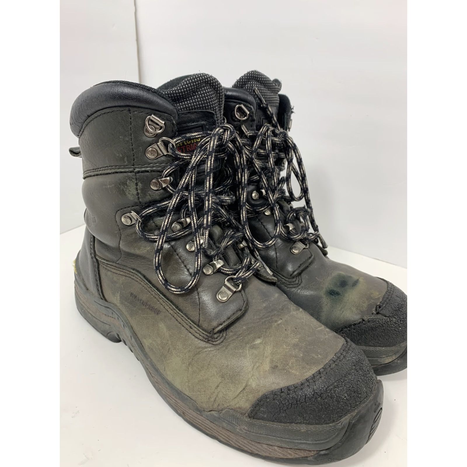 Dr. Martens VINTAGE Dr Martens Mens 10 Industrial Waterproof Steel Toe Boots Grip Trak Black 7A45 Size US 9 / EU 42 - 2 Thumbnail