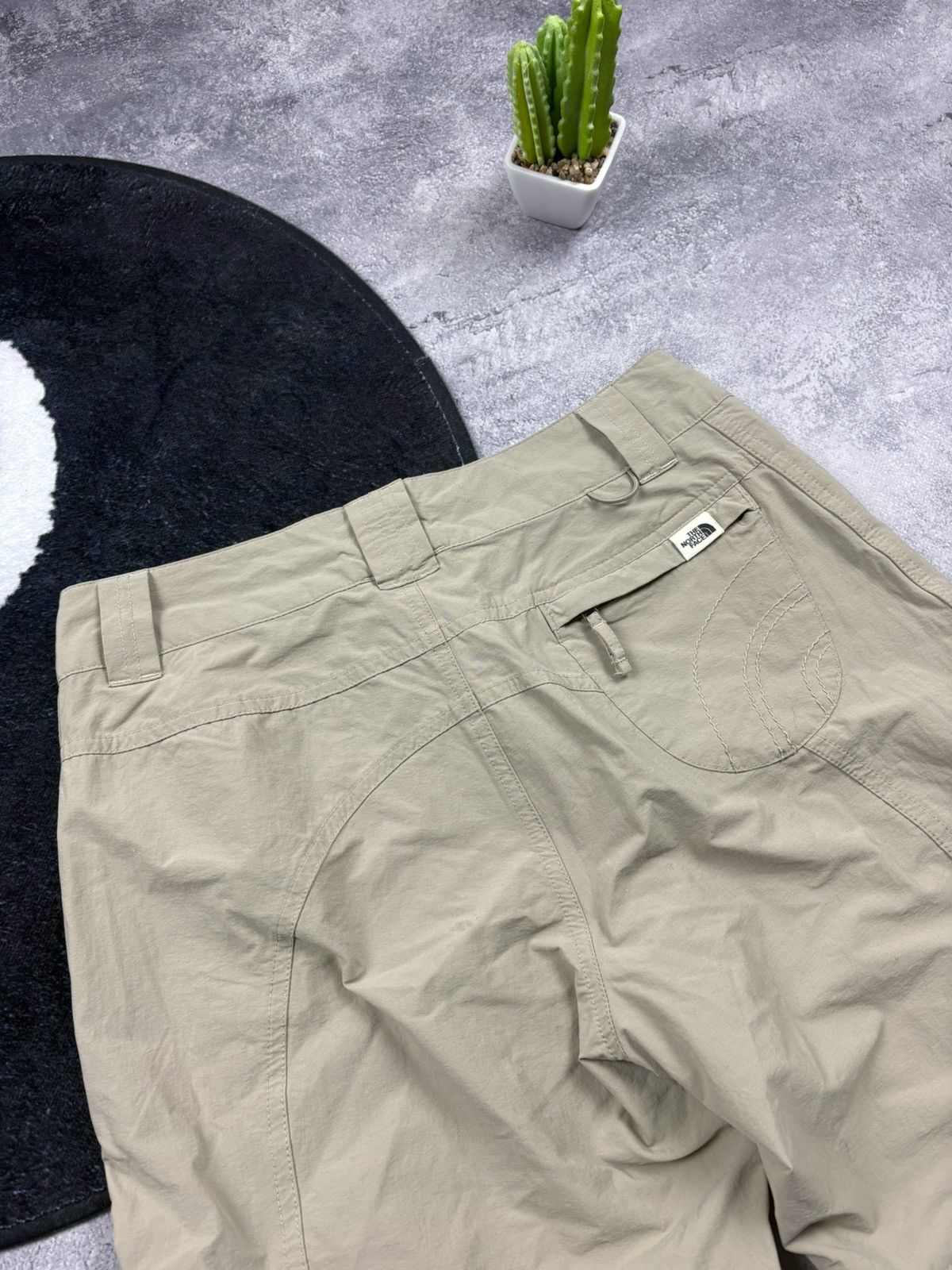 The North Face THE NORTH FACE Transformer Mini Logo Pants/Shorts Outdoor Size 28" / US 6 / IT 42 - 18 Thumbnail