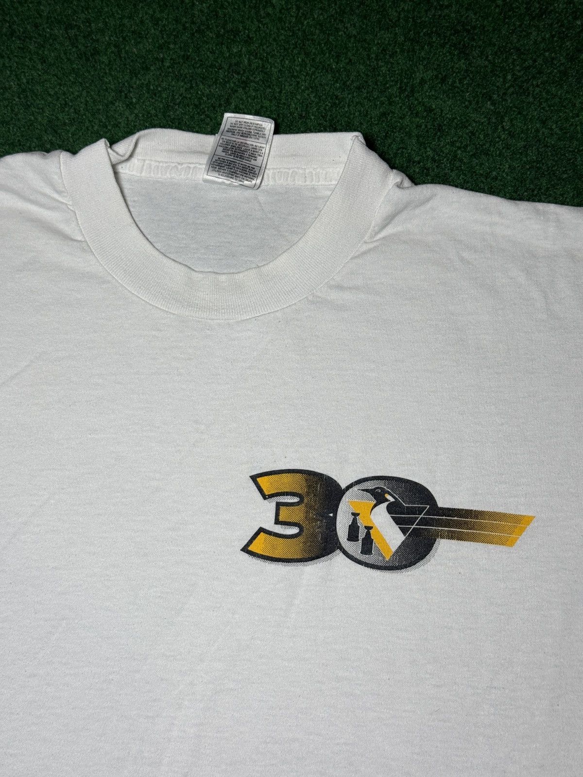 Vintage Vintage Pittsburgh Penguins Y2K 90s Stanley Cup XL T Shirt Size US XL / EU 56 / 4 - 2 Thumbnail
