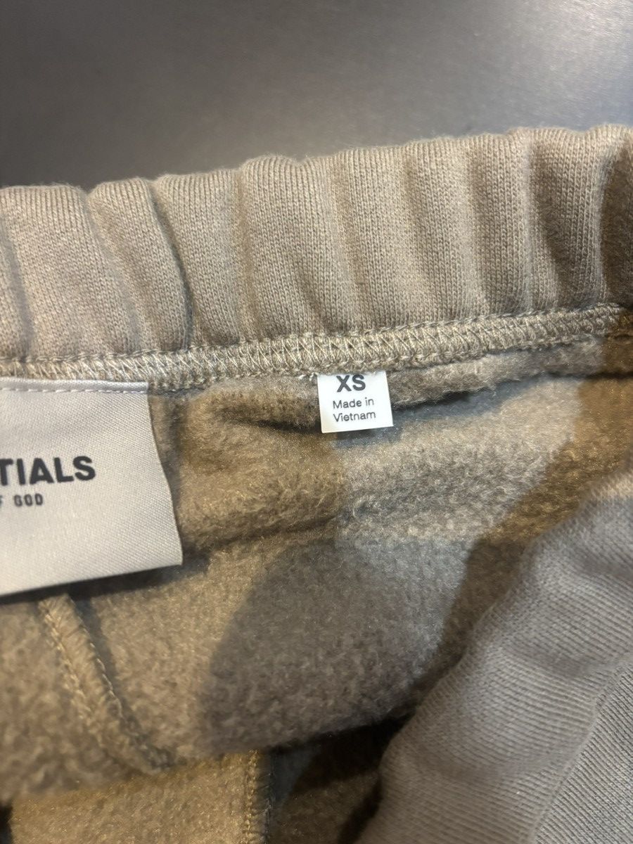 Fear of God Fear of God Essentials Harvest Sweatpant - XS Size US 28 / EU 44 - 7 Thumbnail
