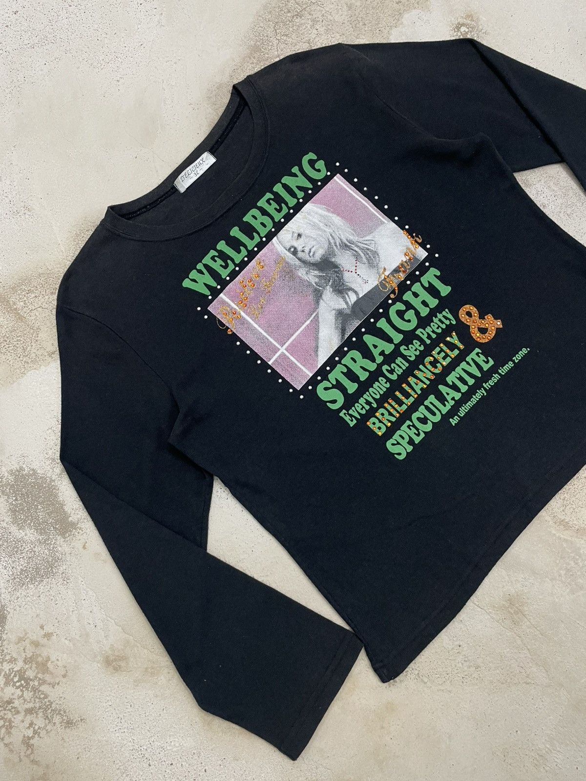 Hysteric Glamour Wellbeing Frank Potrait Girl Y2K Wording Cropped Tee Size US M / EU 48-50 / 2 - 4 Thumbnail