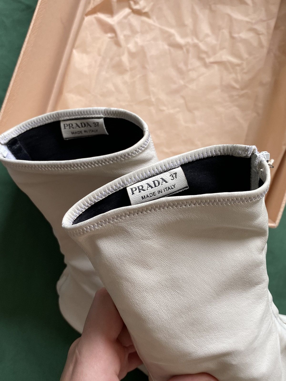 Prada Prada Runway Tabi Socks (IT0109) Size US 7 / IT 37 - 5 Thumbnail