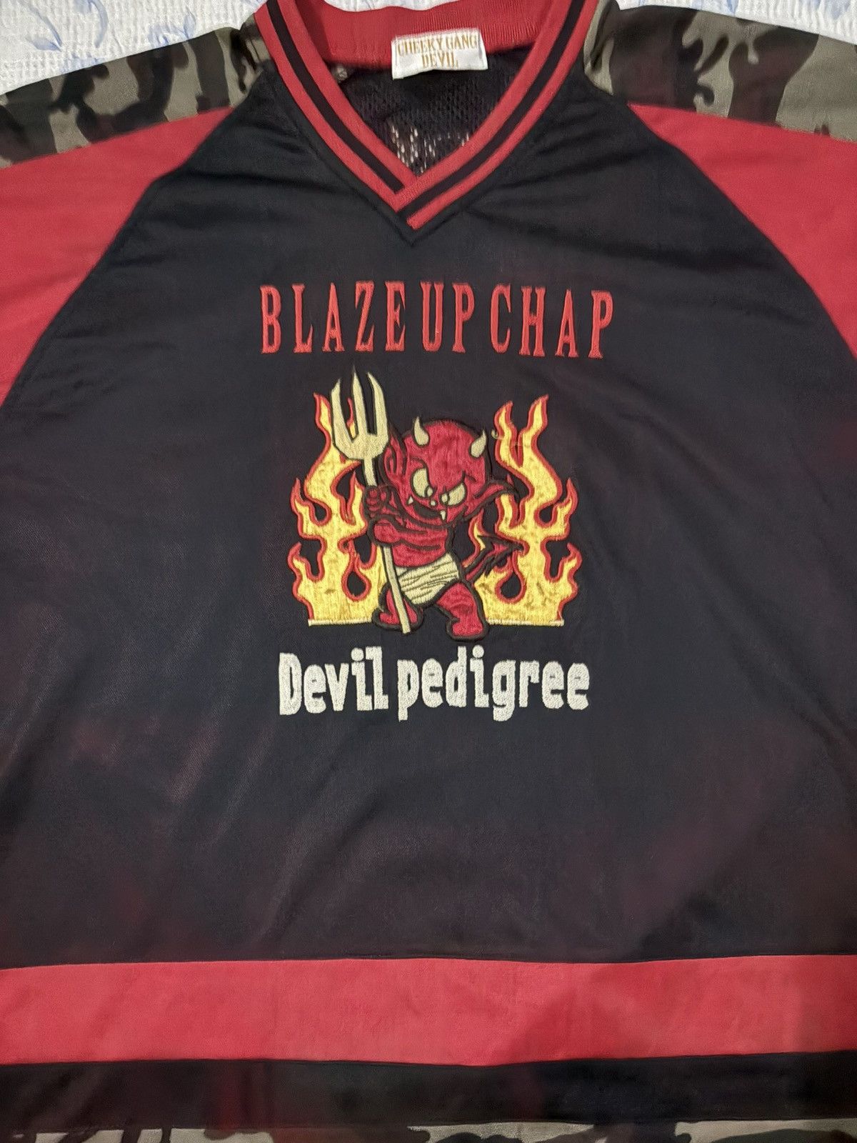 Vintage Blaze up Chap Shirt V Collar Shirt Embroidery Devil Size US L / EU 52-54 / 3 - 5 Thumbnail