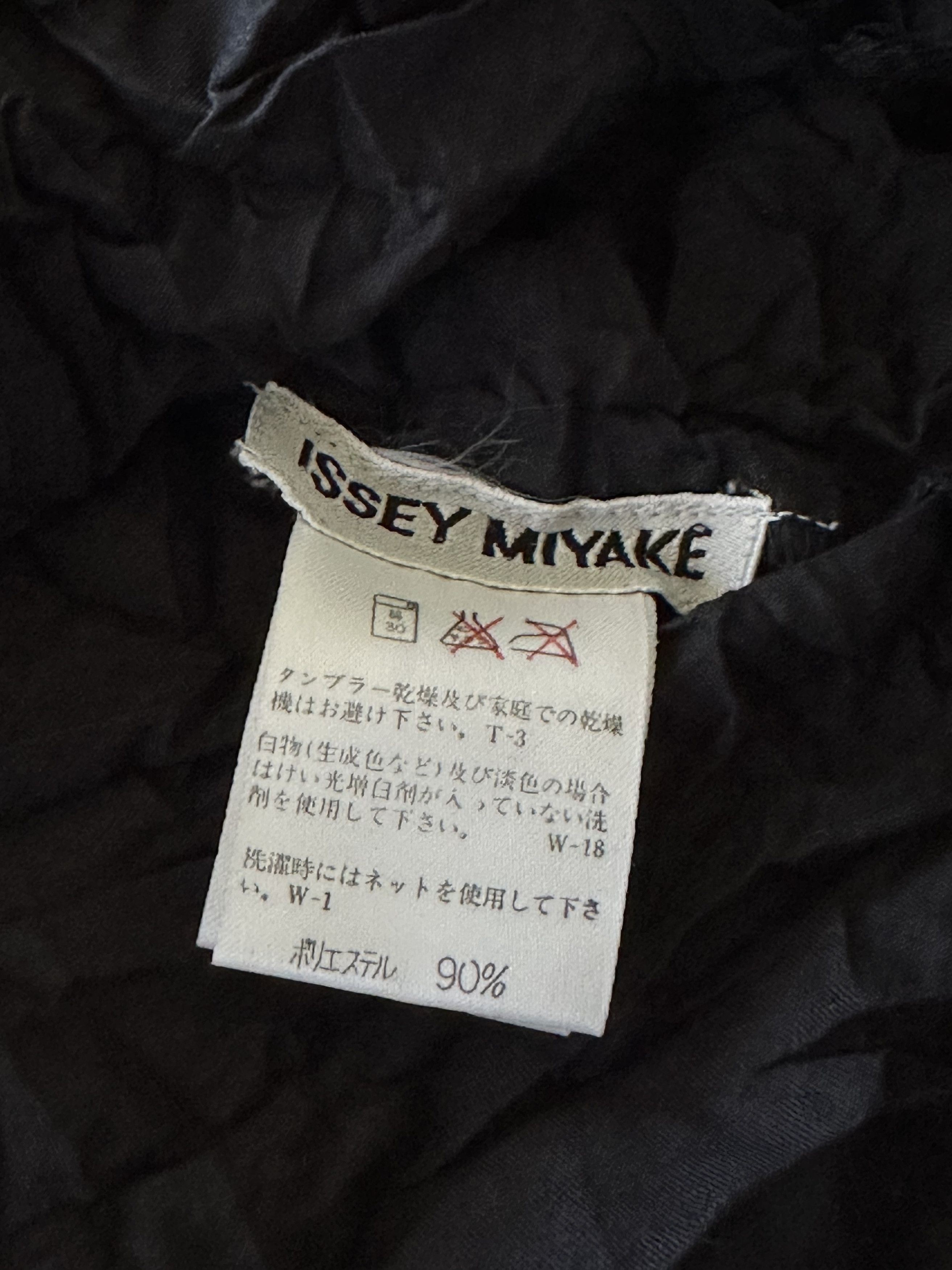 Issey Miyake Crinkle top Size US M / EU 48-50 / 2 - 4 Thumbnail