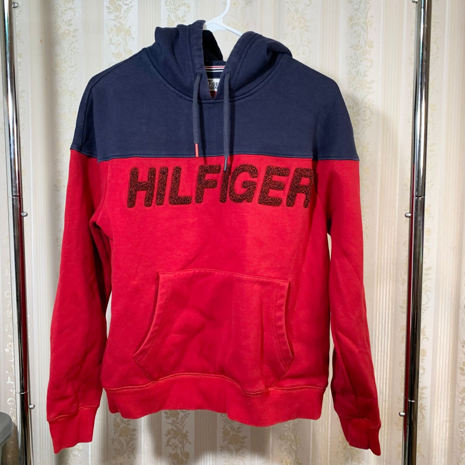 Tommy Hilfiger Tommy Hilfiger Women's Hoodie Size S Size S / US 4 / IT 40 - 1 Thumbnail