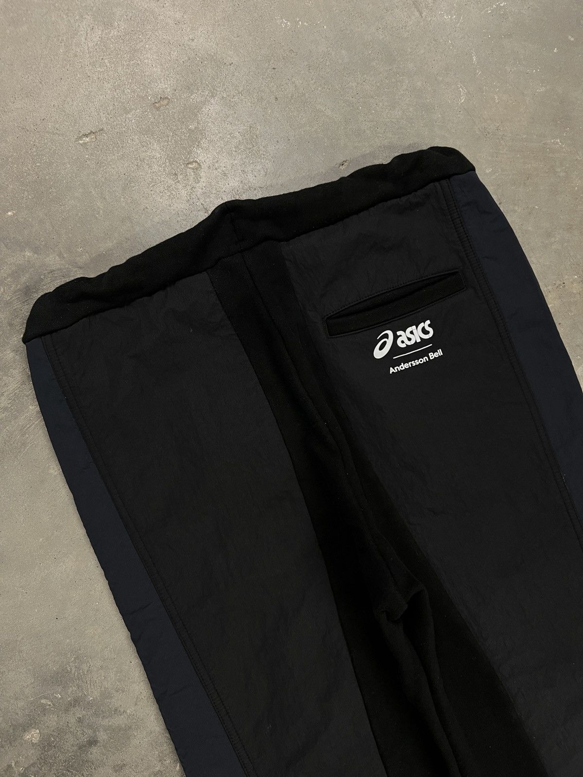 Andersson Bell × Asics Asics x Anderson Bell Sweatpants Size US 34 / EU 50 - 6 Thumbnail