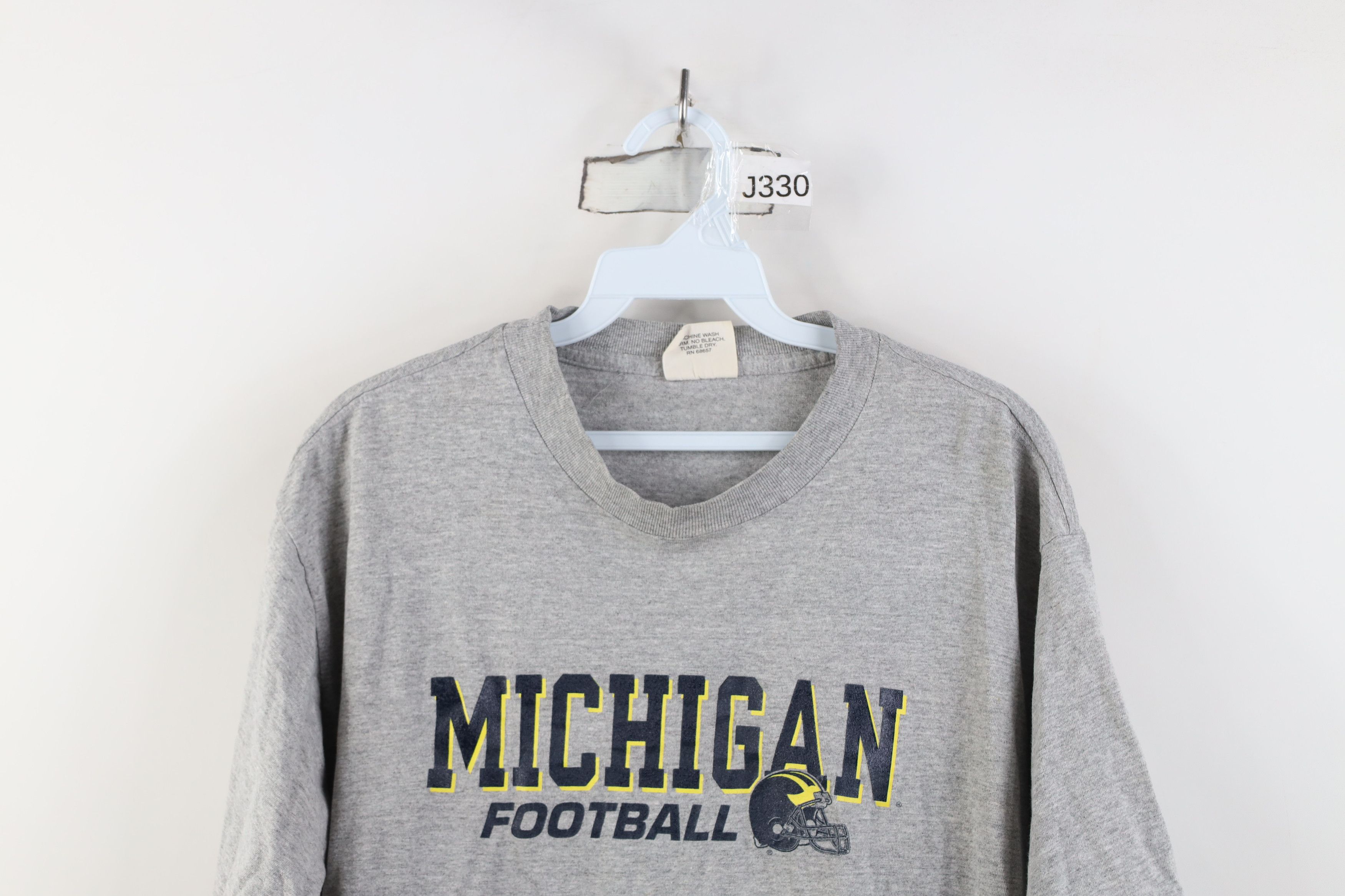 Vintage Vintage 90s University of Michigan Football T-Shirt Gray USA Size US L / EU 52-54 / 3 - 2 Thumbnail