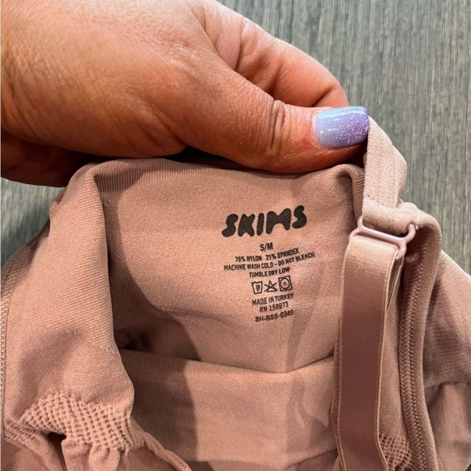 SKIMS NWOT Skims Sculpting Bodysuit Mid Thigh - Size S/M Size ONE SIZE - 2 Thumbnail